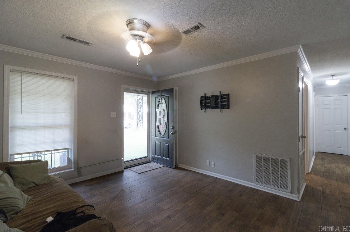 109 Terra Drive Property Photo 3