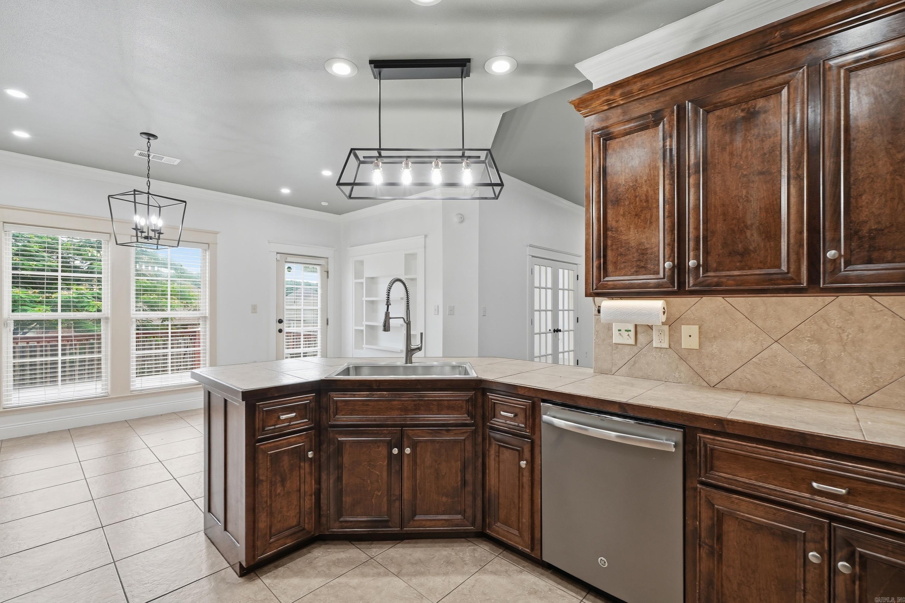 1250 Edge Valley Property Photo 10