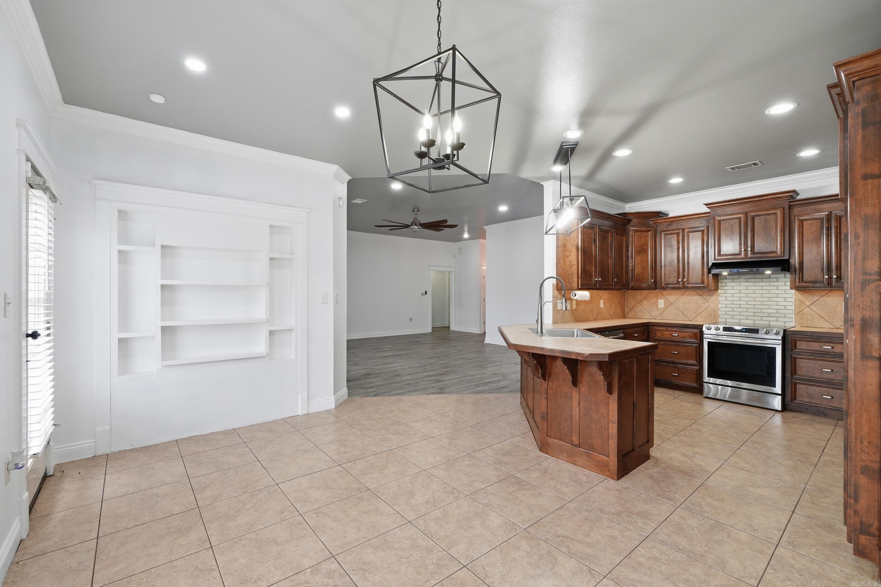 1250 Edge Valley Property Photo 13