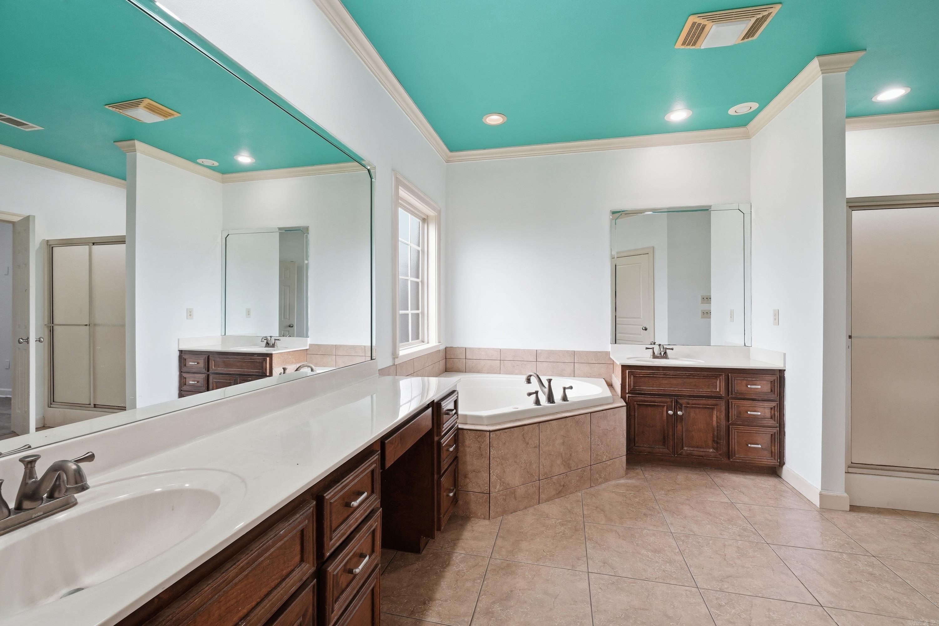 1250 Edge Valley Property Photo 23