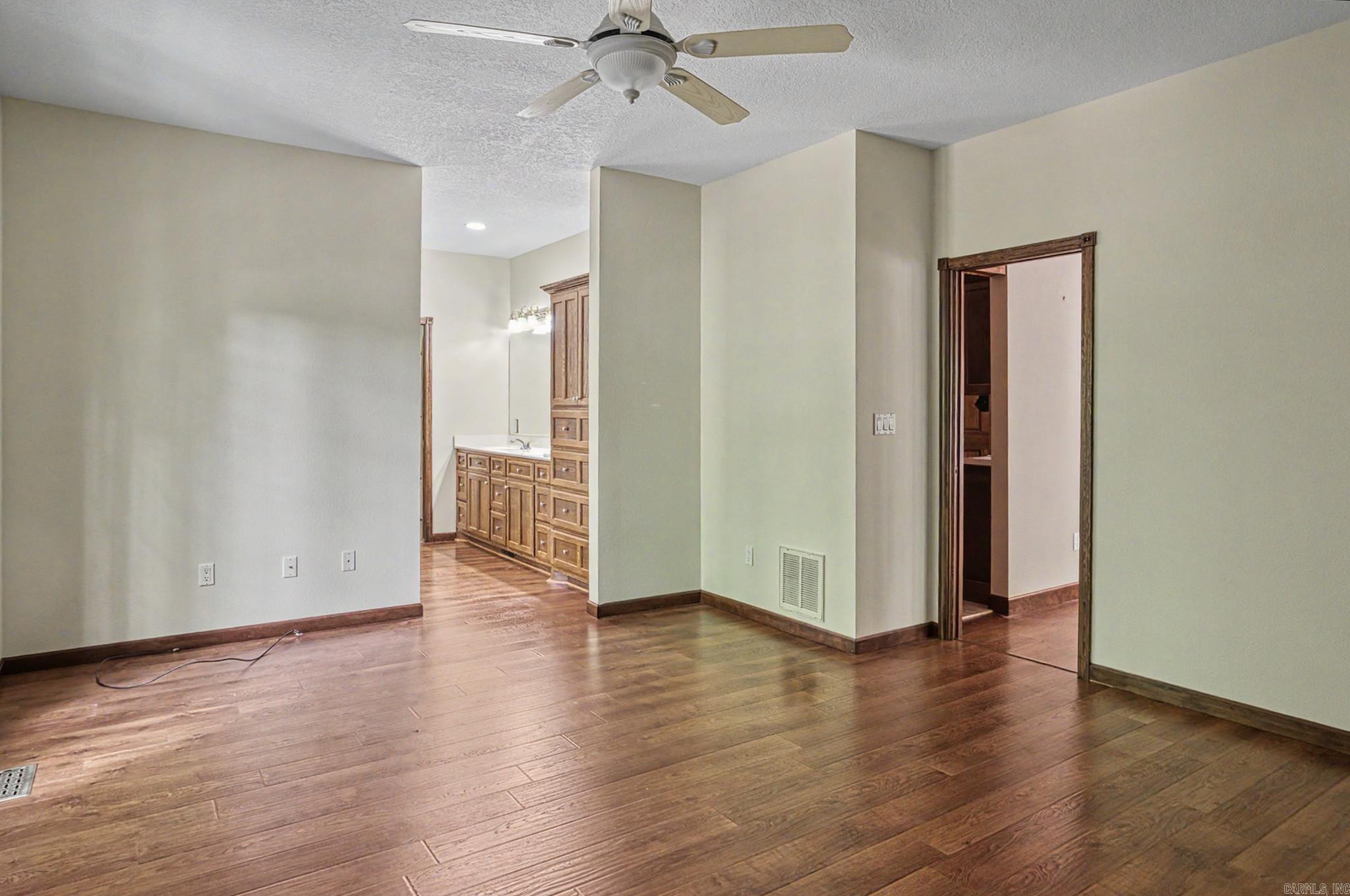 2 Guindola Circle Property Photo 19