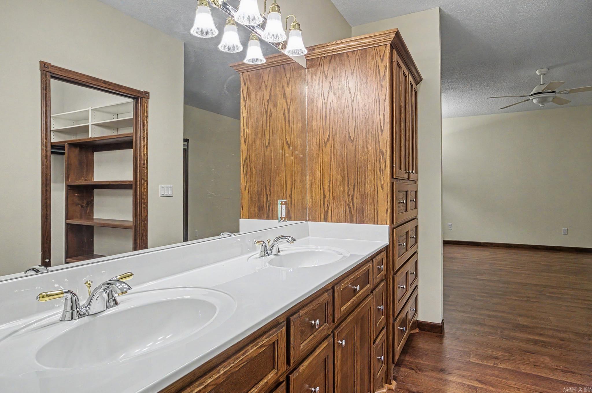 2 Guindola Circle Property Photo 22