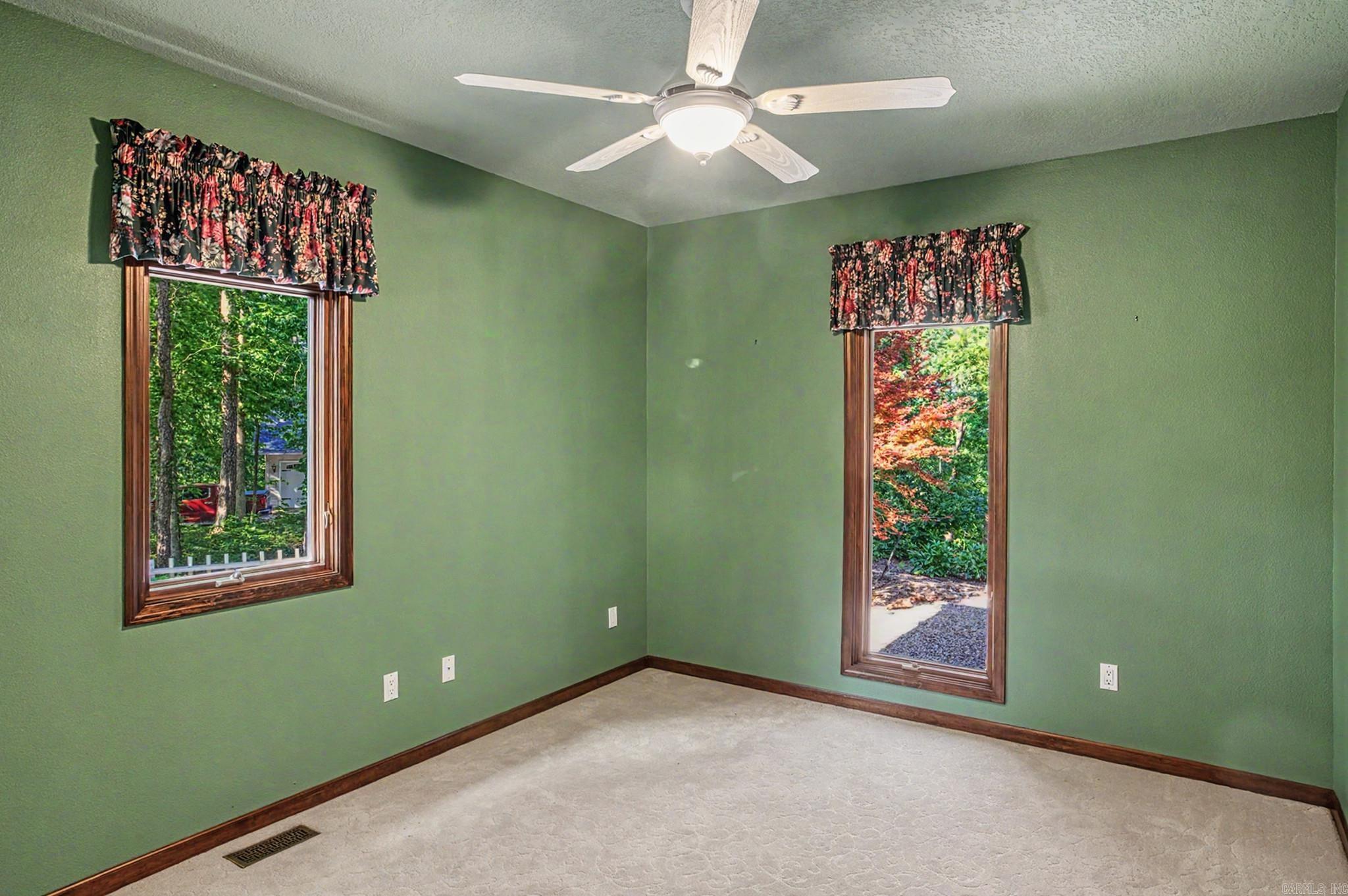 2 Guindola Circle Property Photo 28