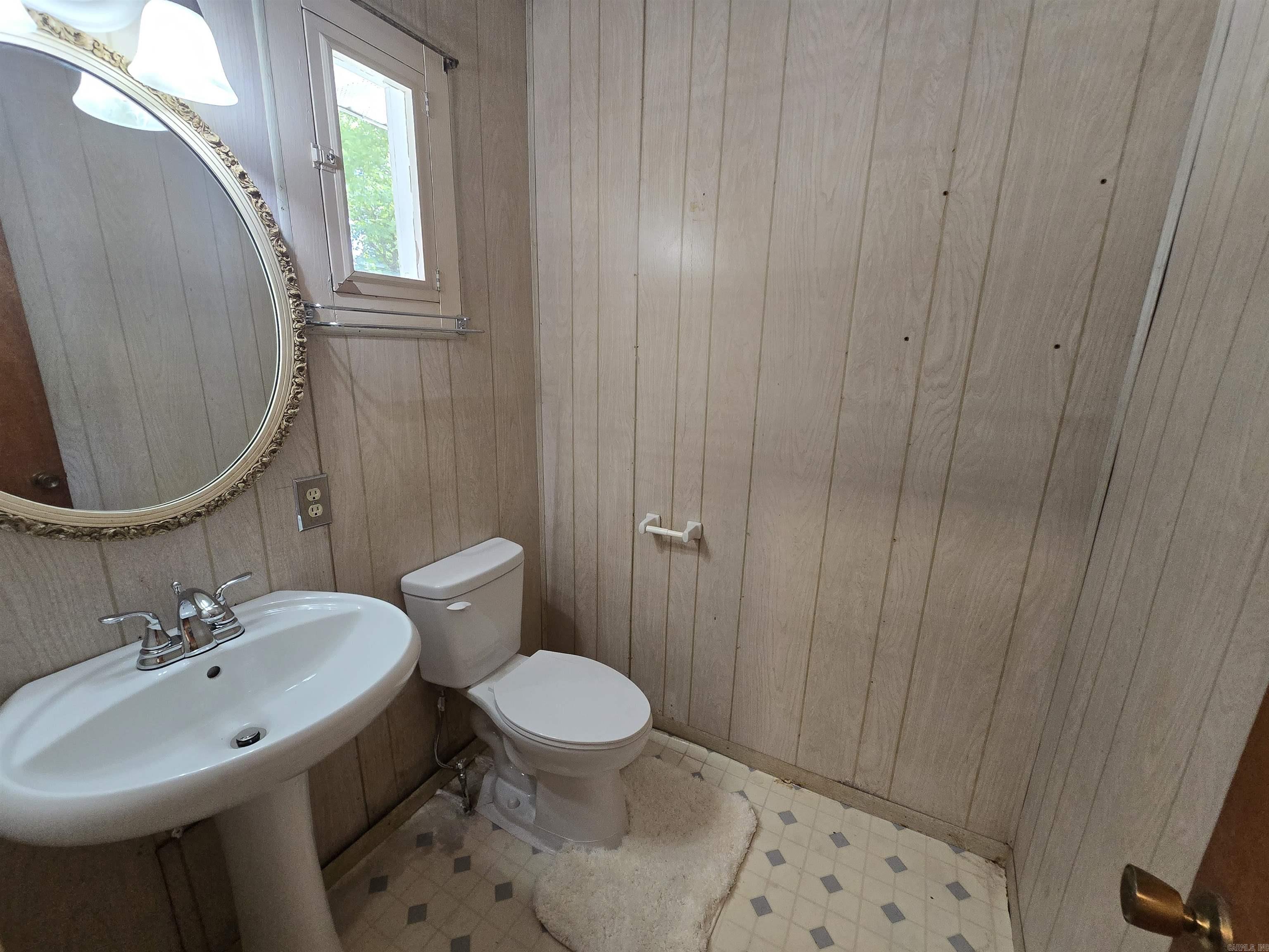 605 E 4th Street Property Photo 15
