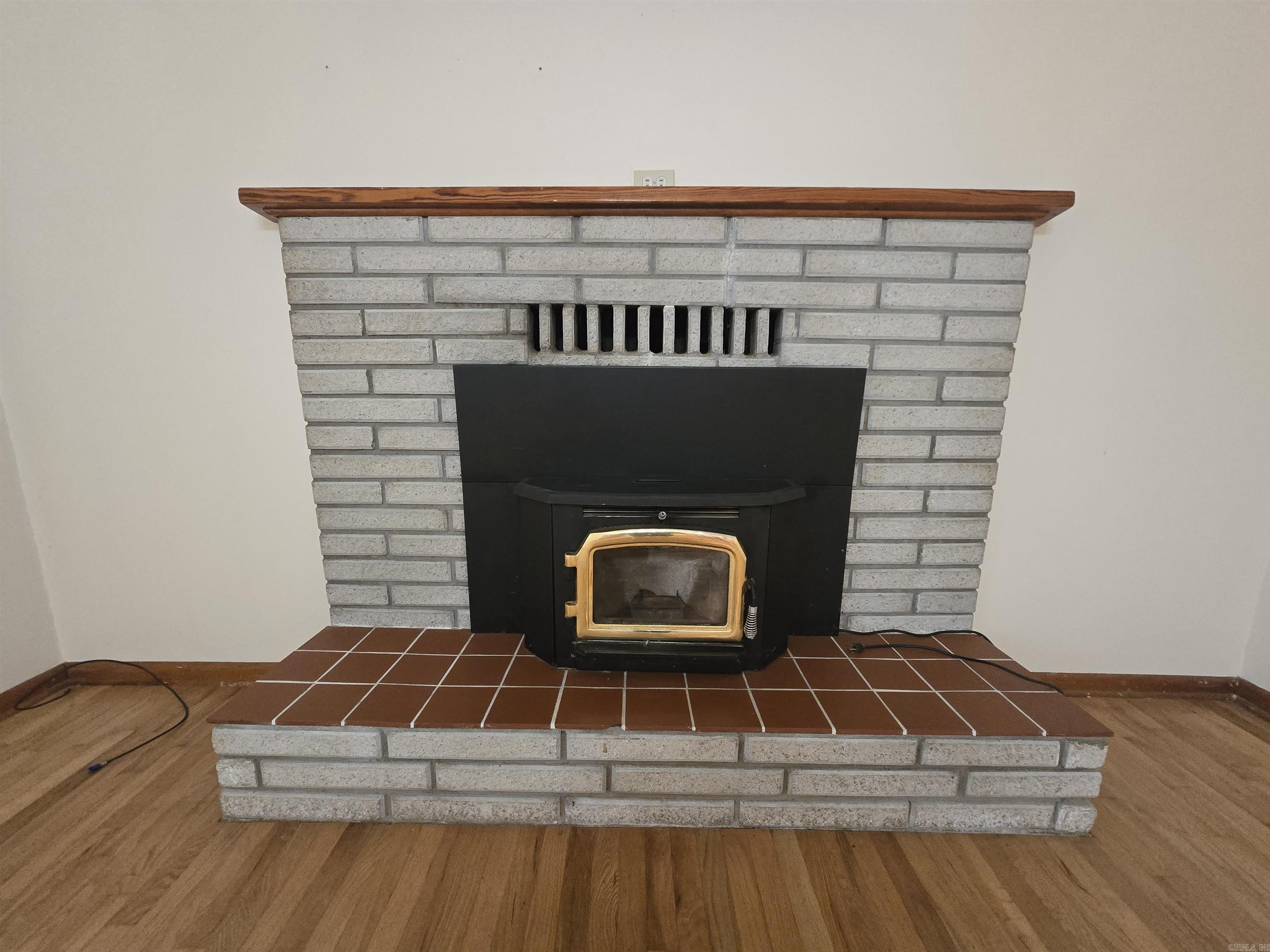 605 E 4th Street Property Photo 18