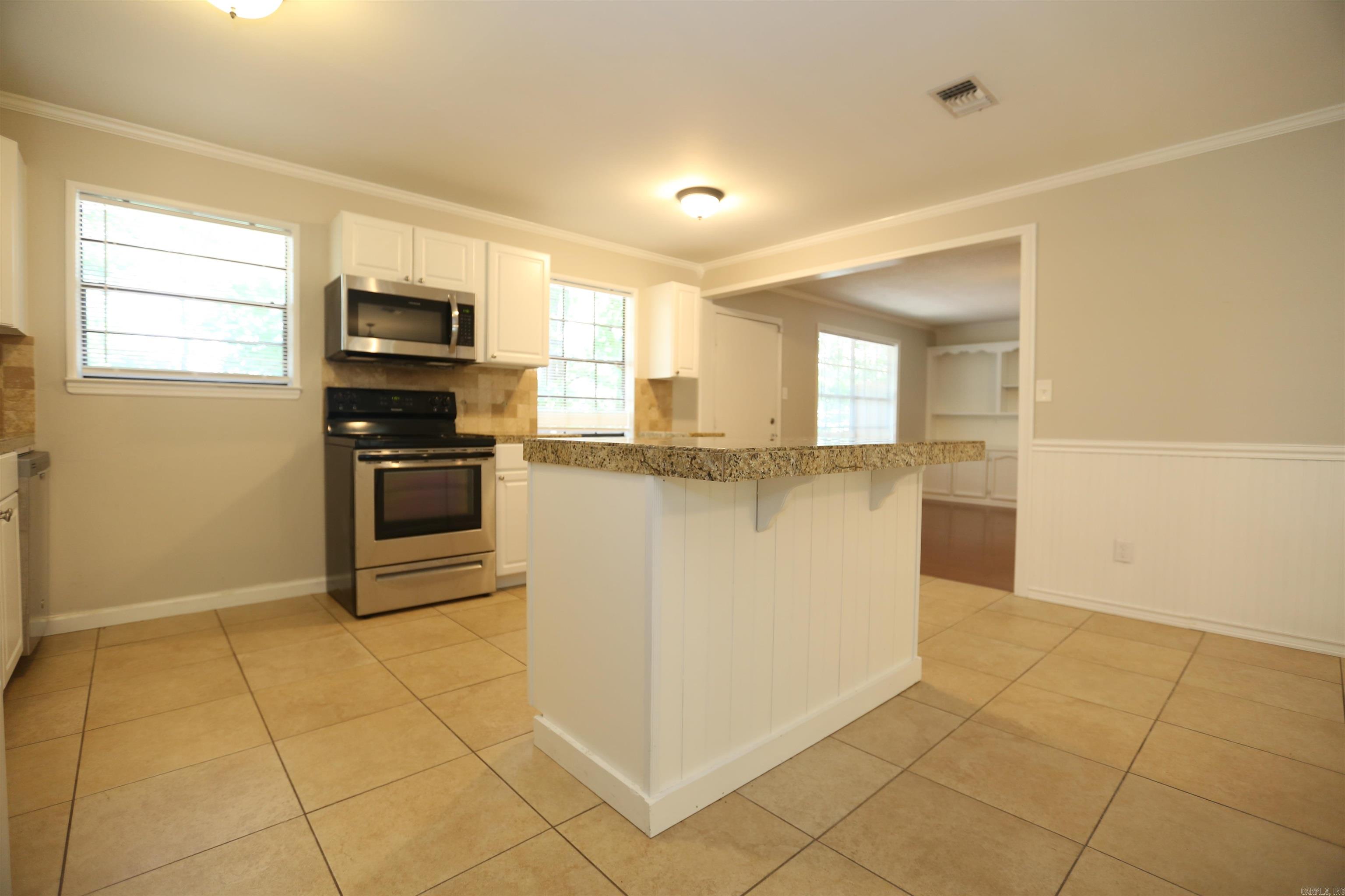 12406 Colleen Property Photo 15