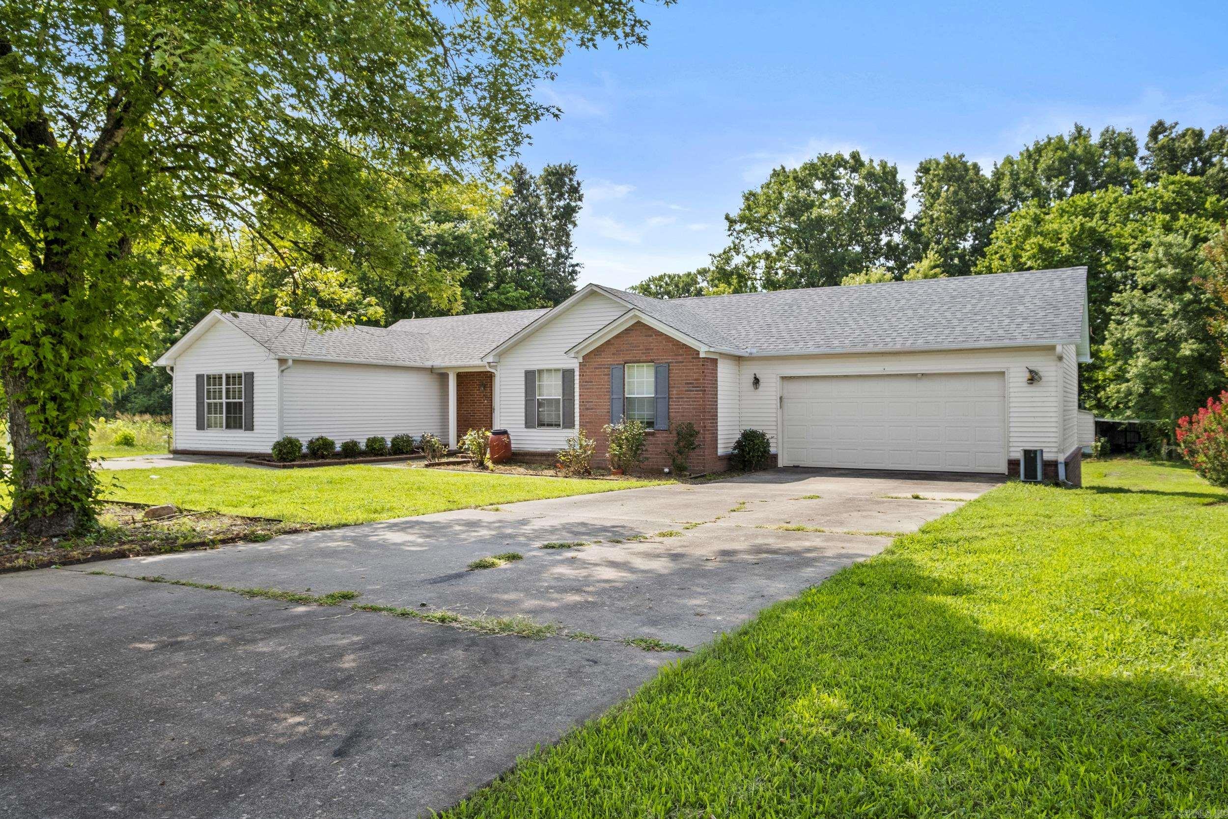 190 Raintree Valley Road Property Photo 4
