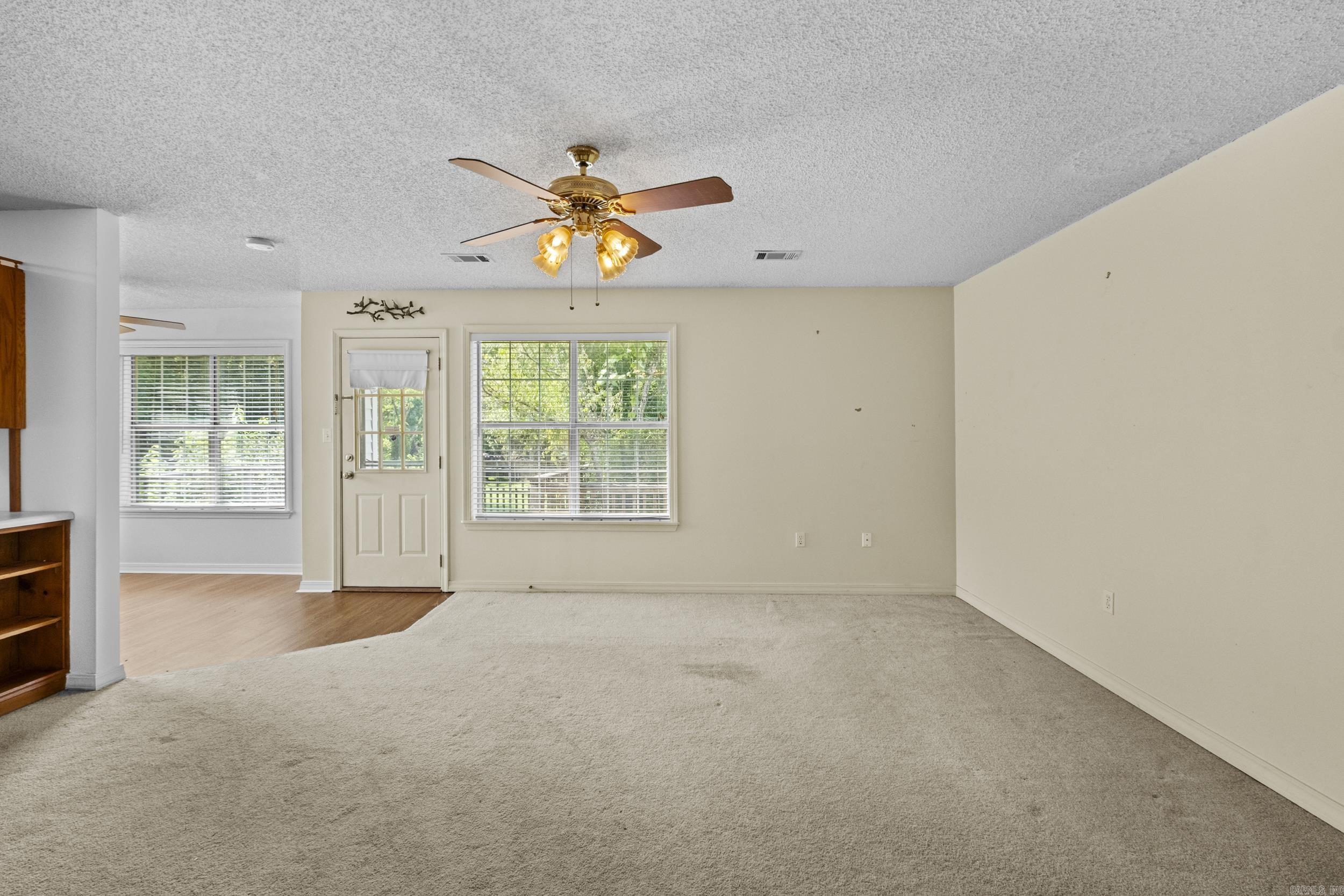 190 Raintree Valley Road Property Photo 7