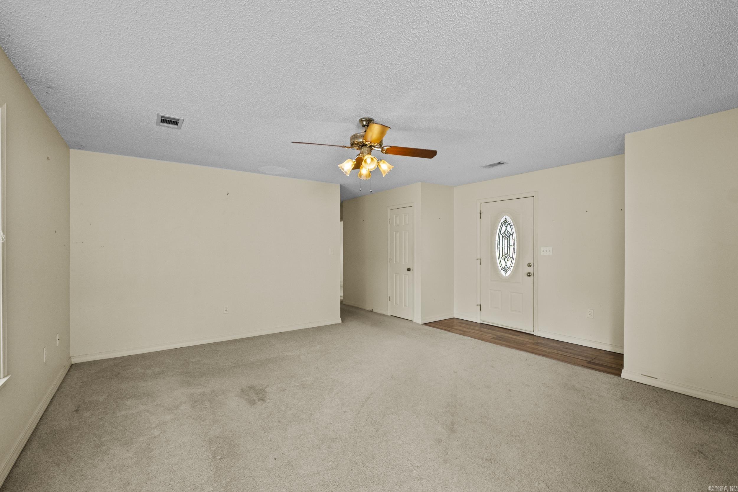 190 Raintree Valley Road Property Photo 9