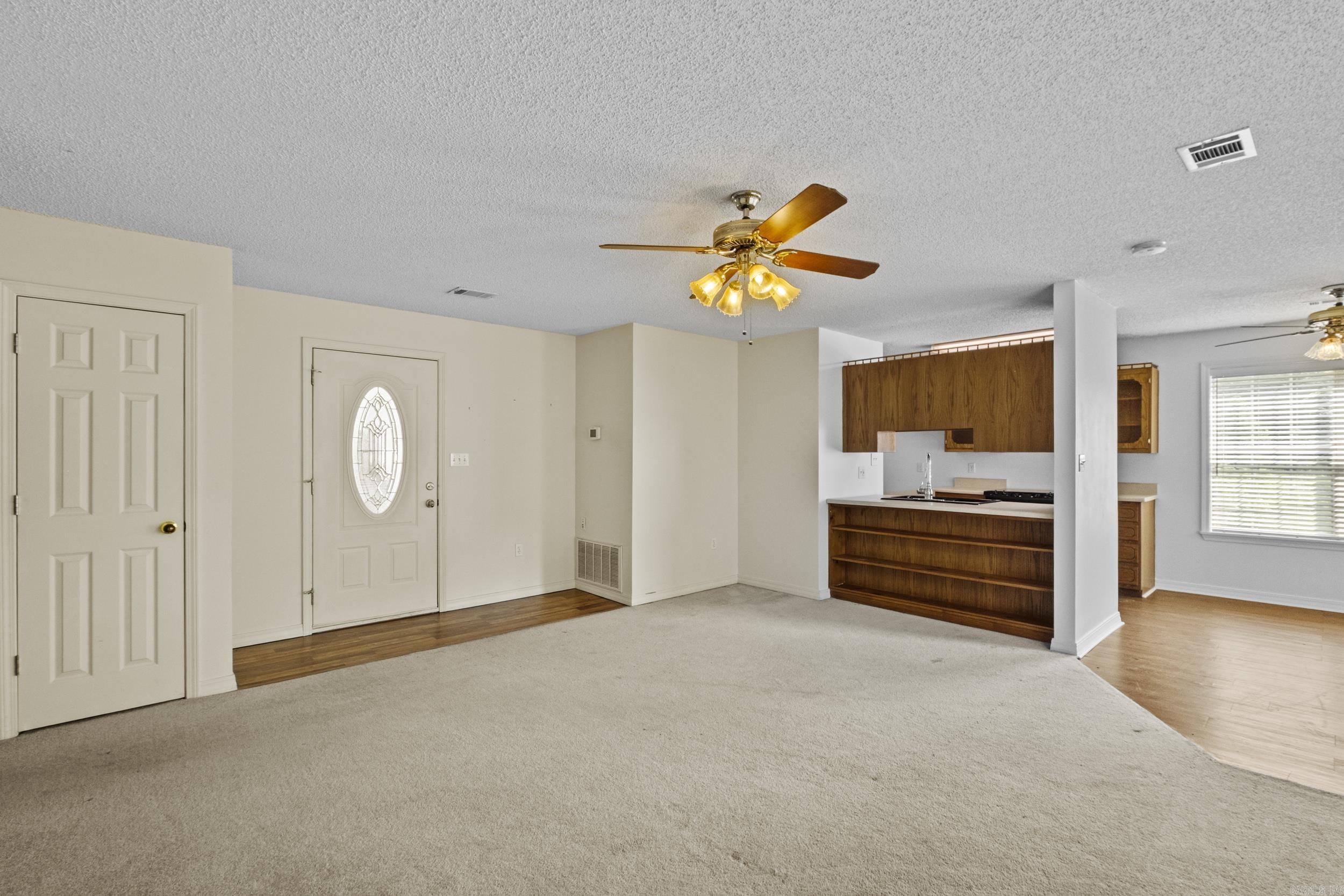 190 Raintree Valley Road Property Photo 10