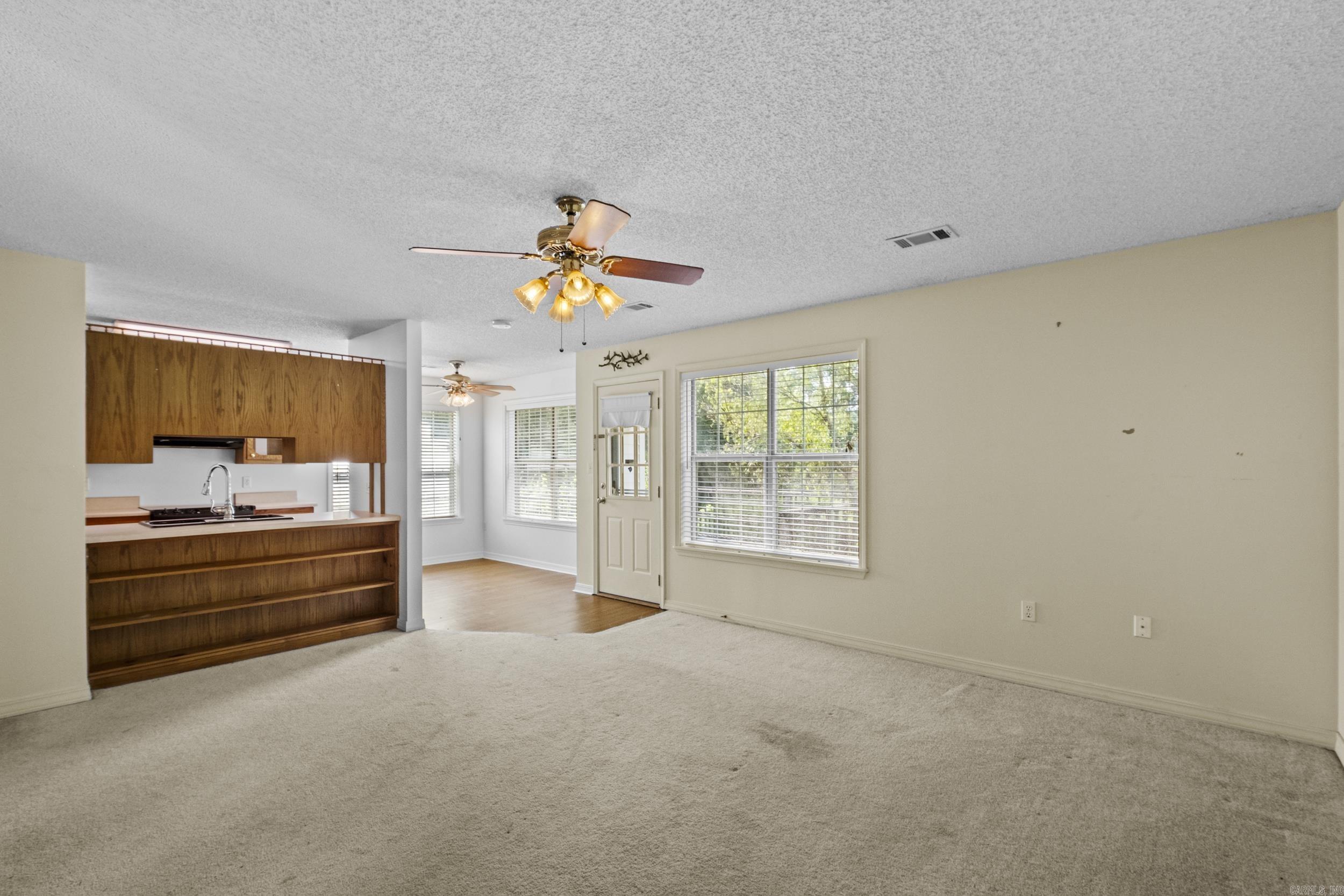 190 Raintree Valley Road Property Photo 11