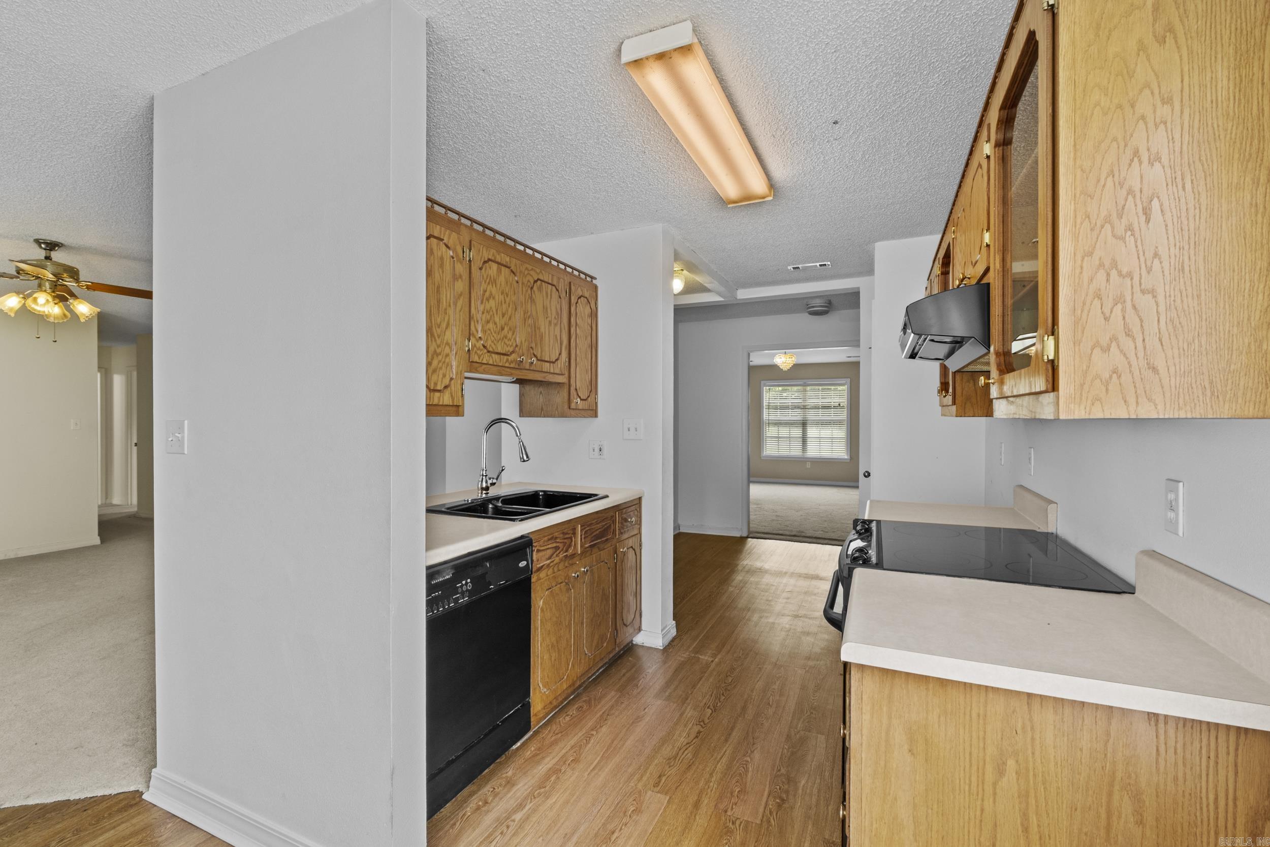 190 Raintree Valley Road Property Photo 15