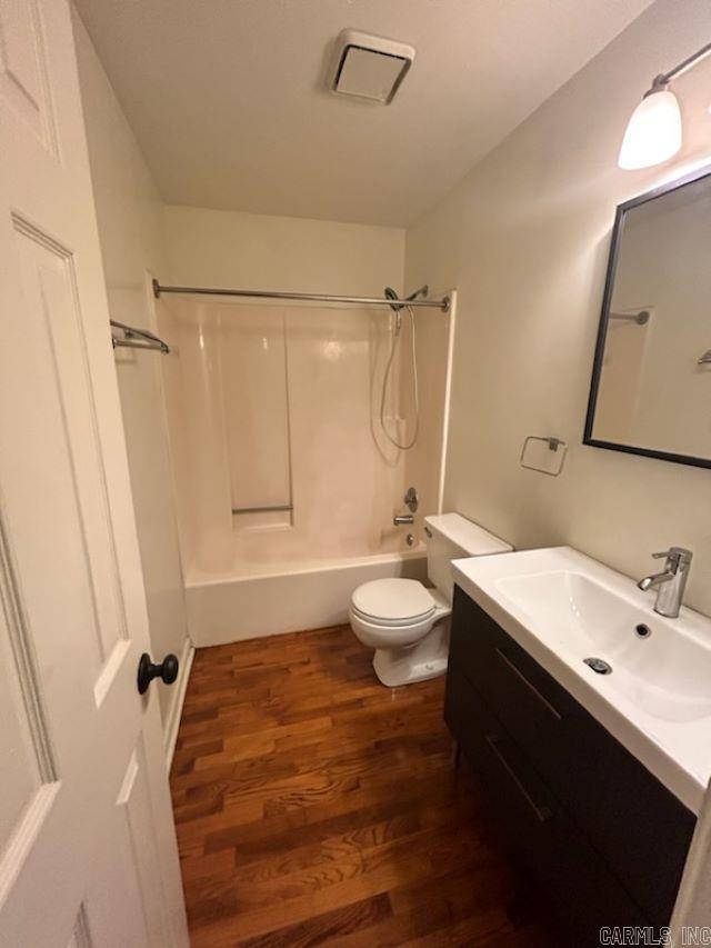 1500 Center Street 8 Property Photo 7