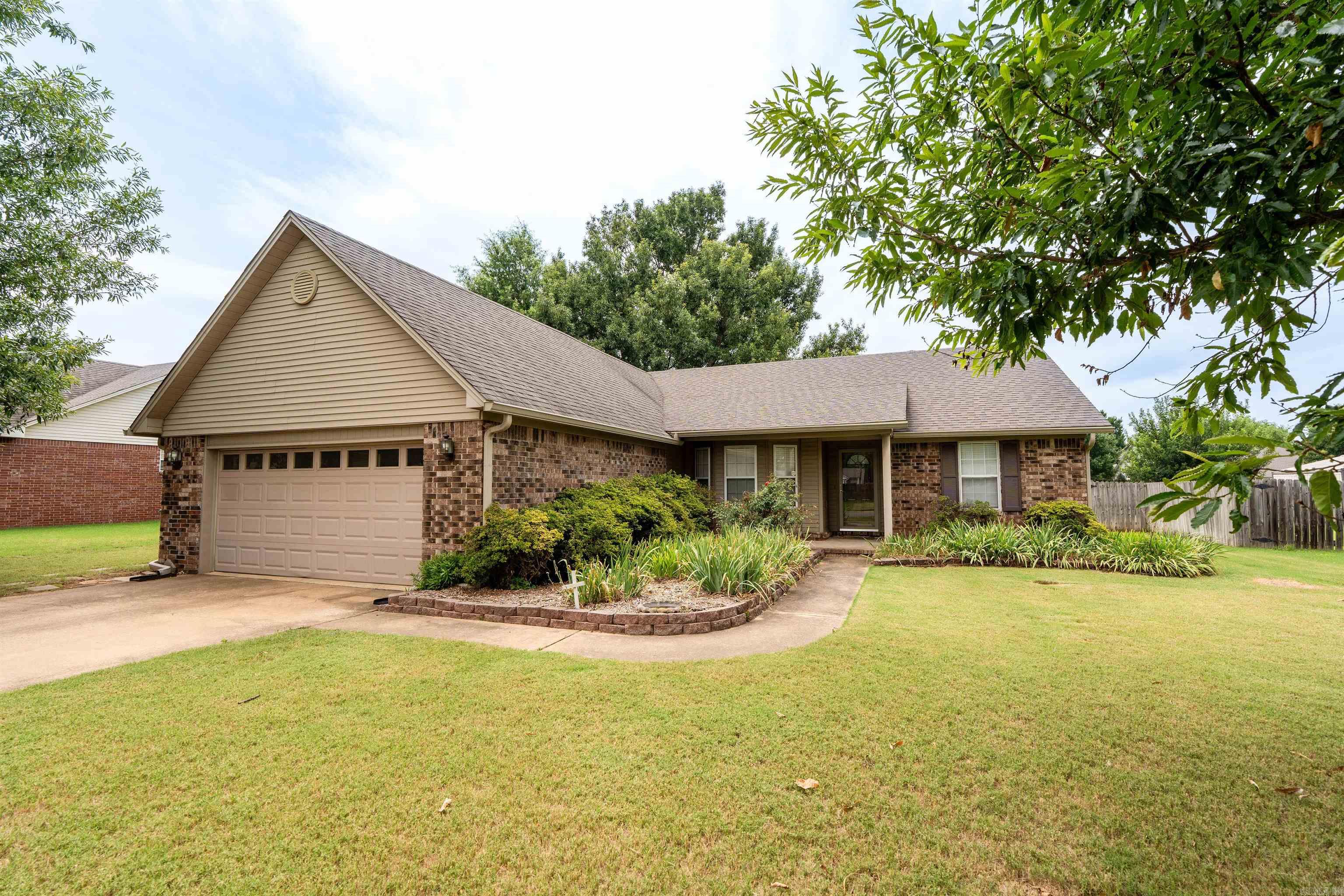 207 Crain Drive Property Photo 1