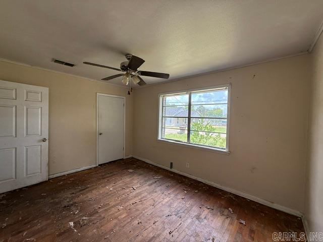 504 Fullerton Street Property Photo 9