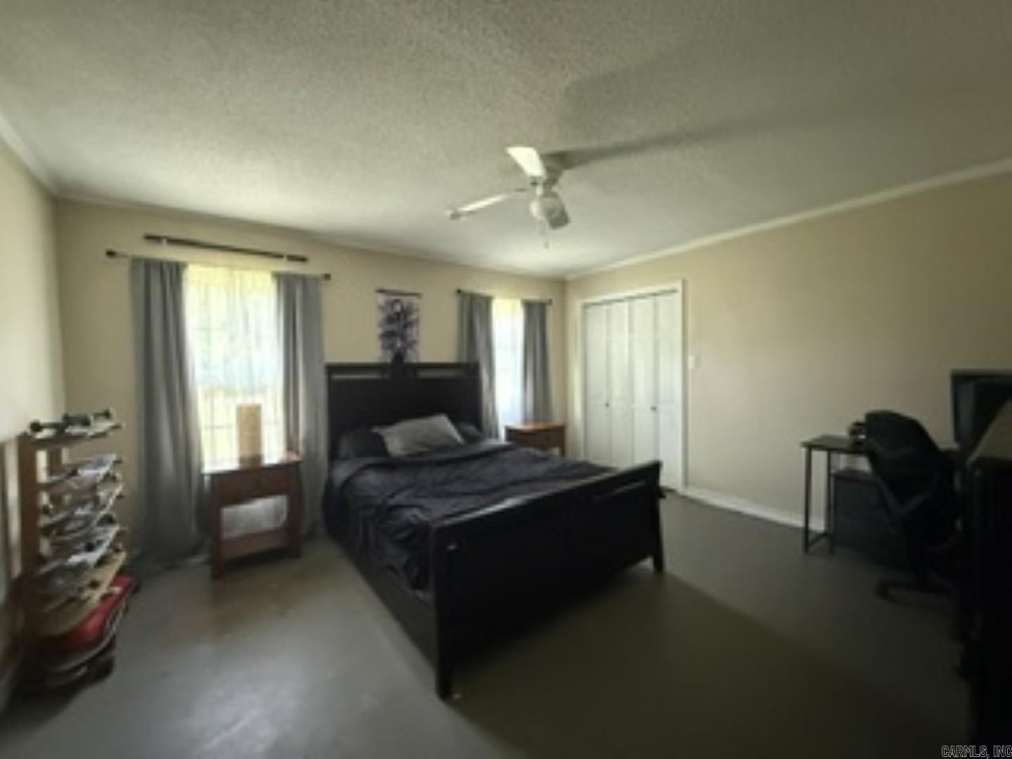 1240 Moses St Property Photo 12