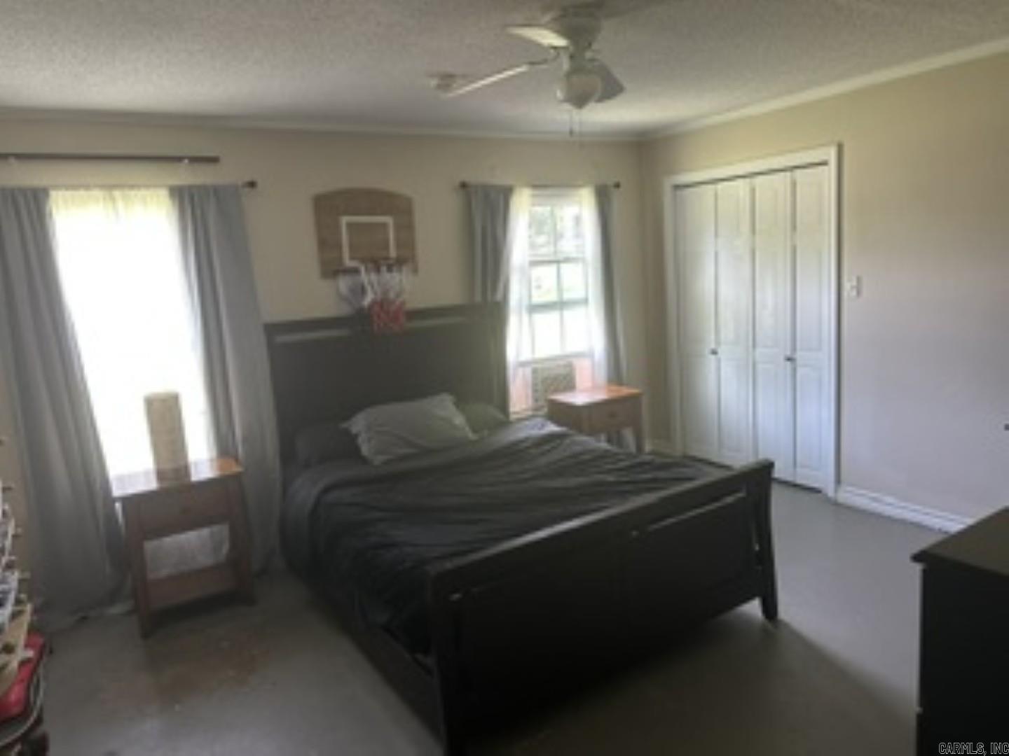 1240 Moses St Property Photo 13