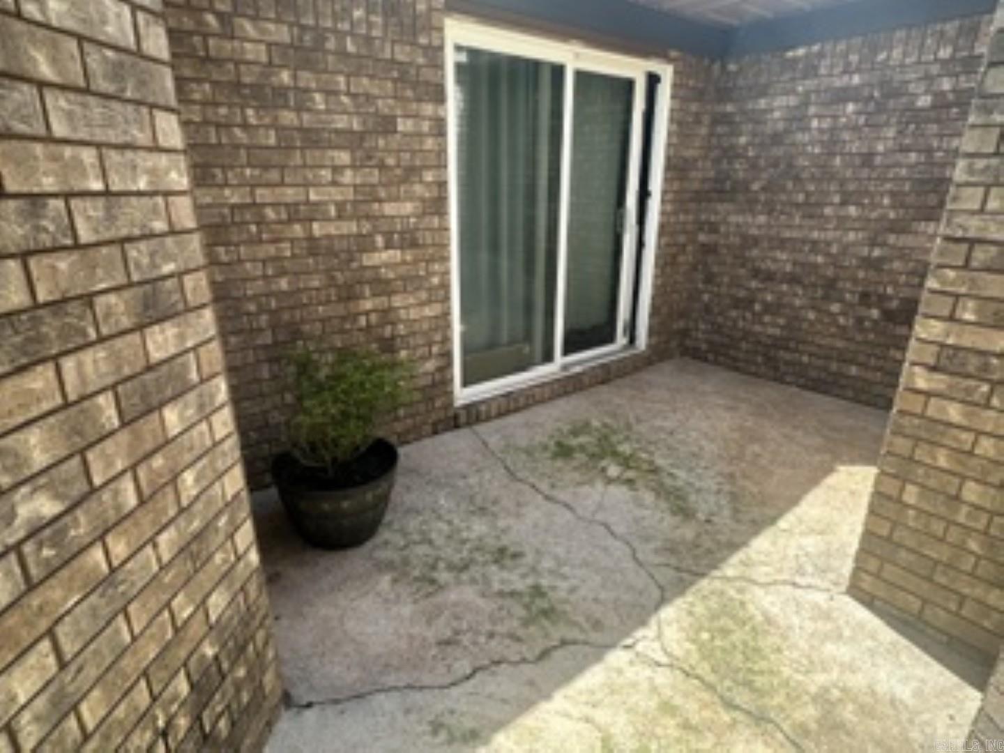 1240 Moses St Property Photo 19