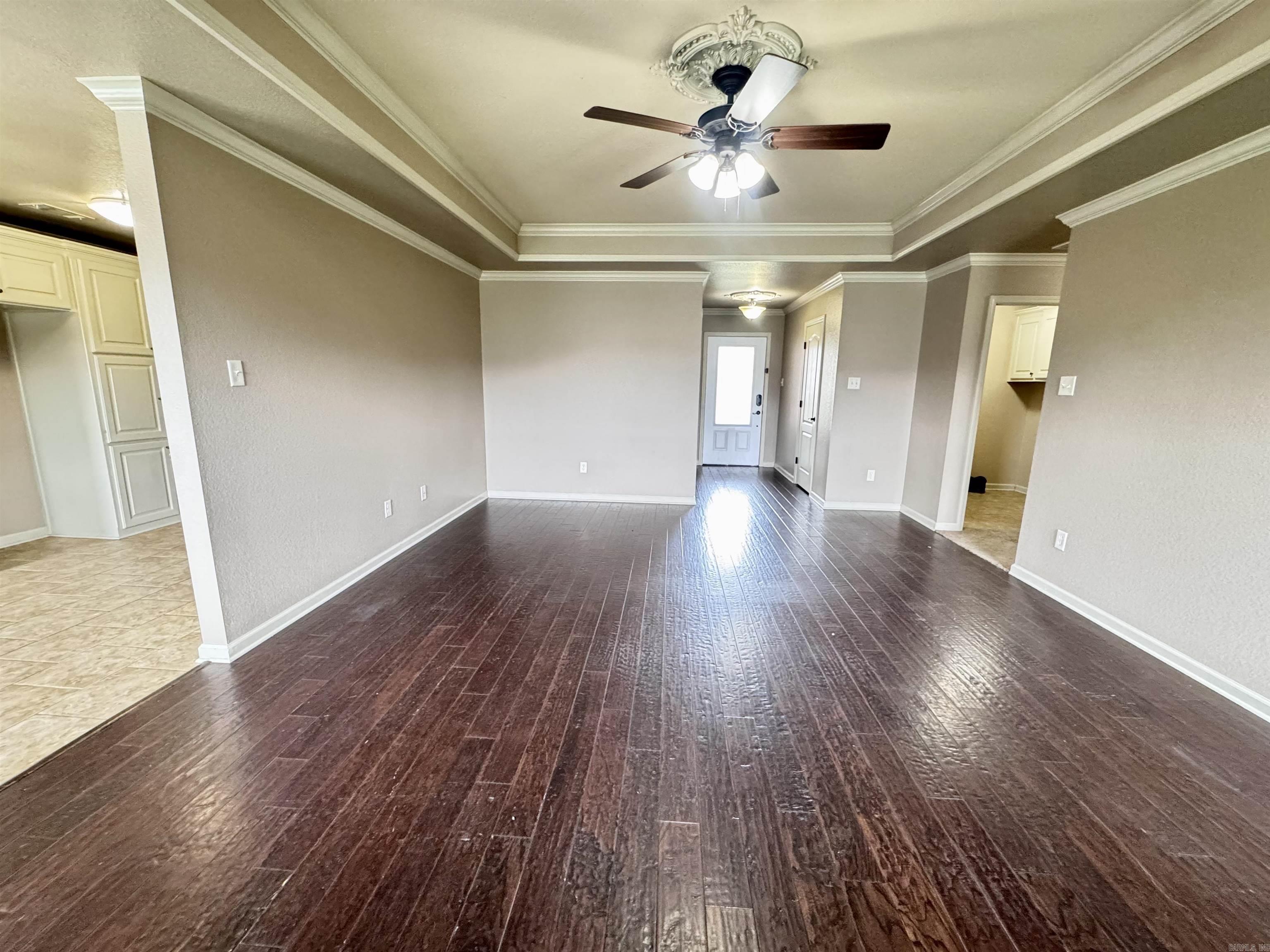 35 Chantileer Lane Property Photo 11