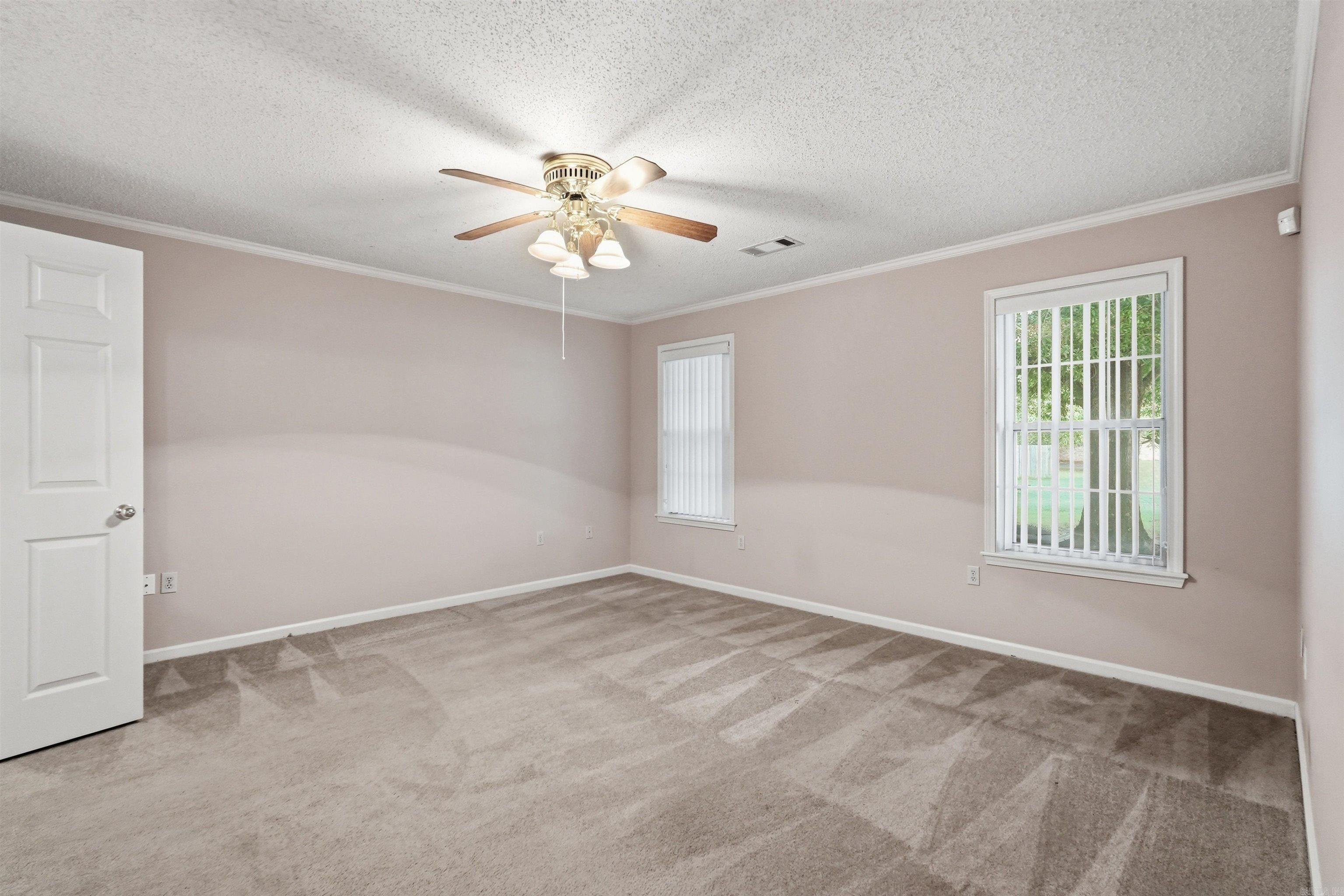 307 Crain Drive Property Photo 8