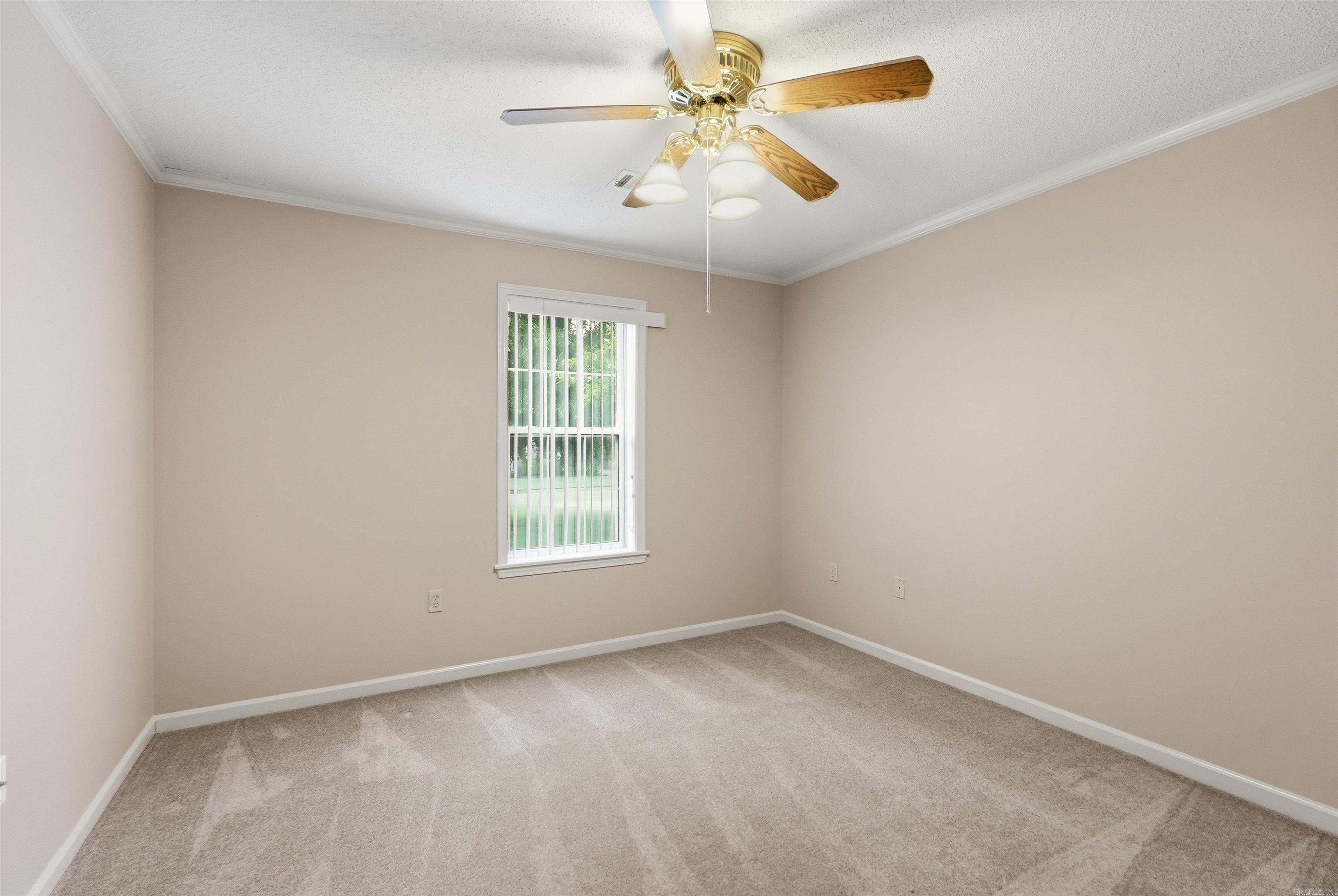 307 Crain Drive Property Photo 14