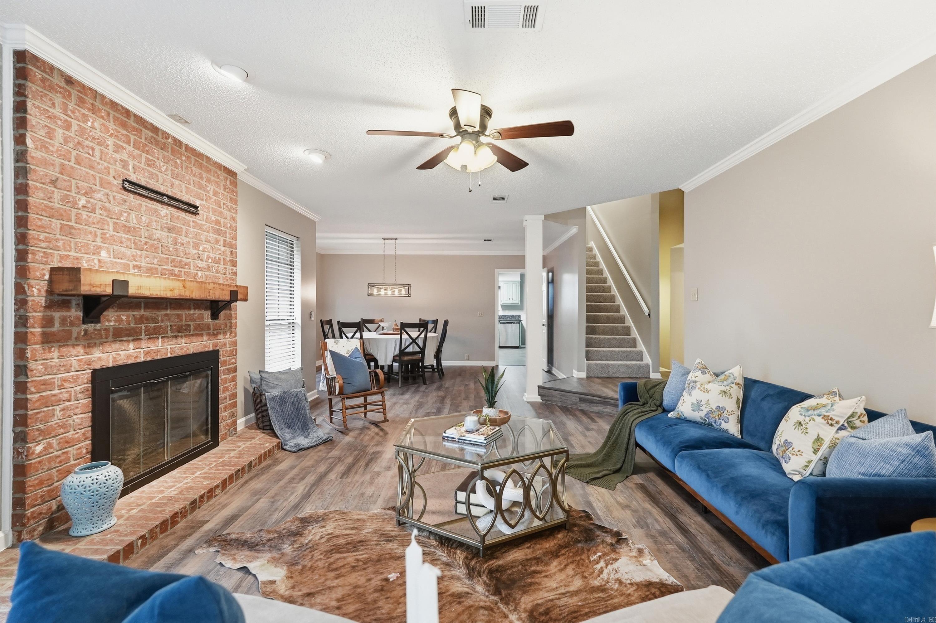 212 Red River Property Photo 7
