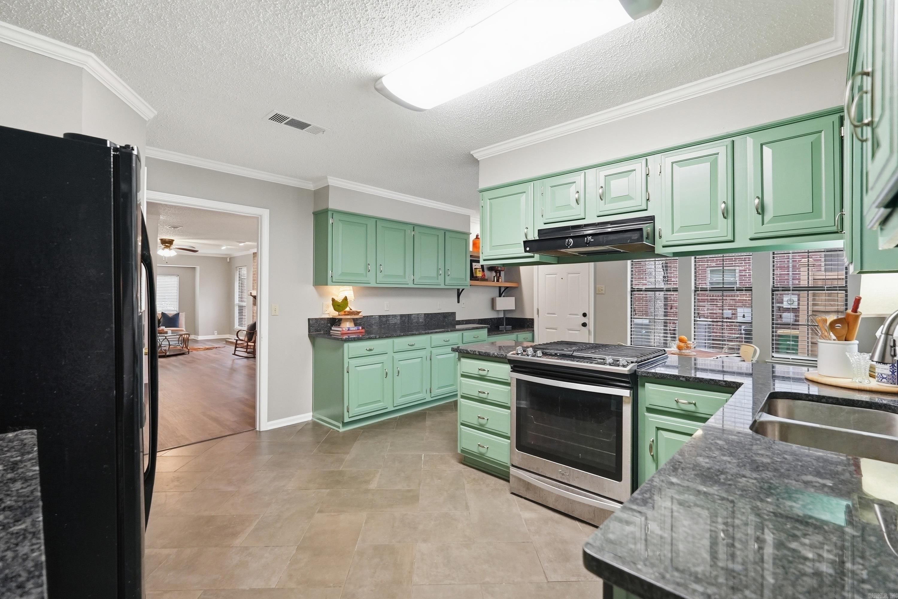 212 Red River Property Photo 13