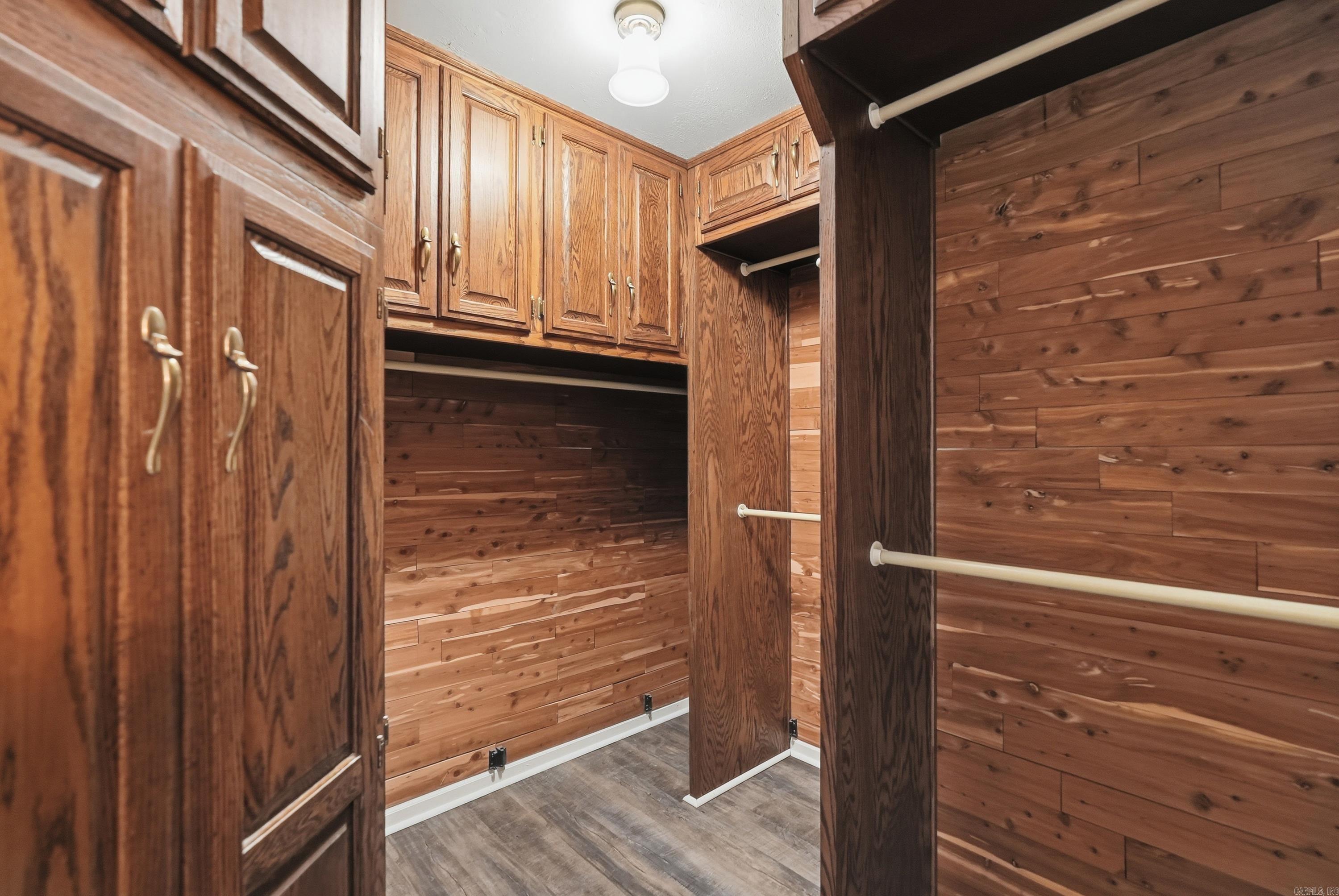 212 Red River Property Photo 22