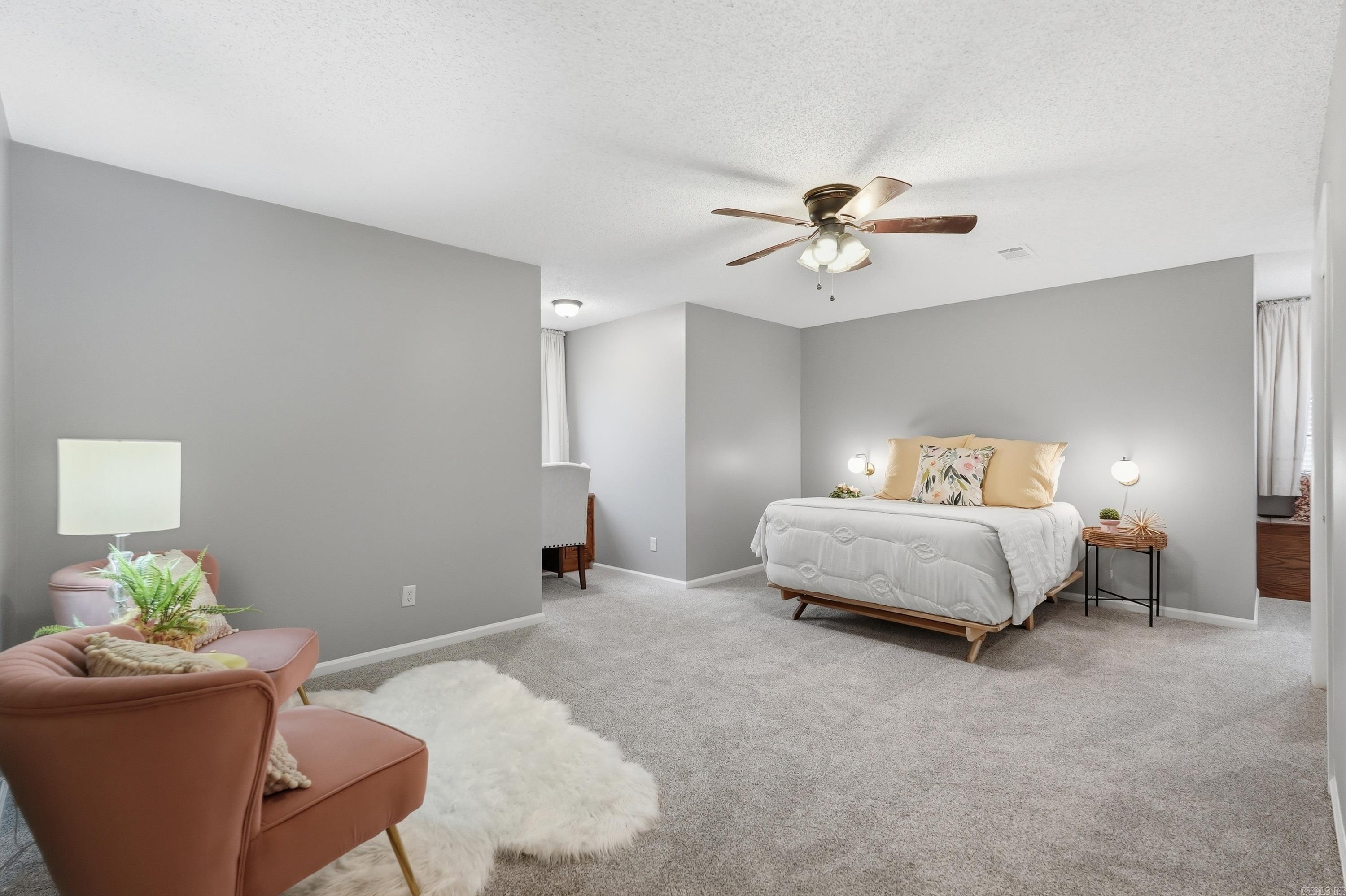 212 Red River Property Photo 32