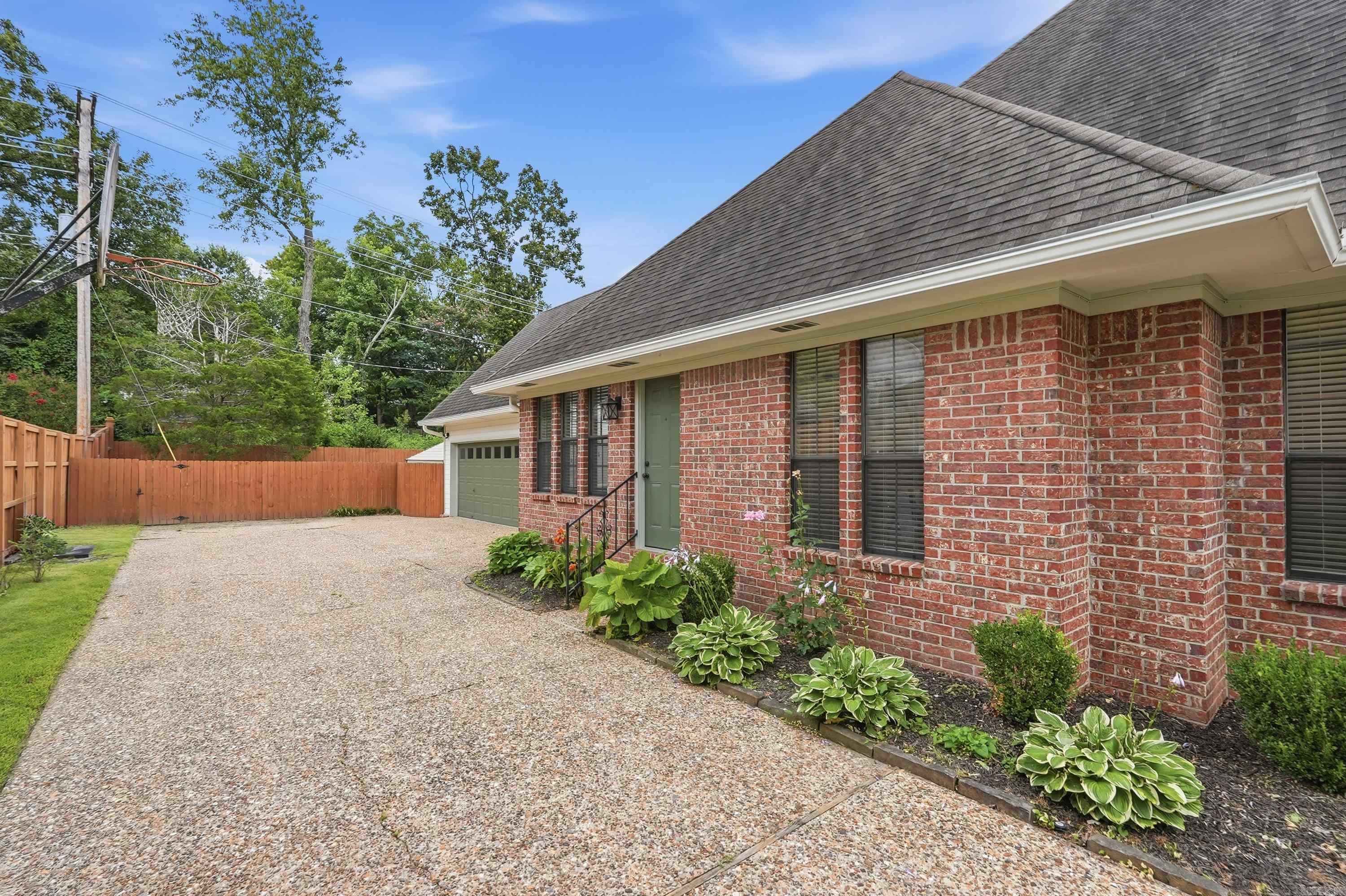 212 Red River Property Photo 40