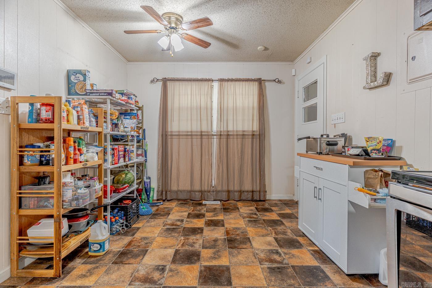 423 Laughrun Drive Property Photo 14