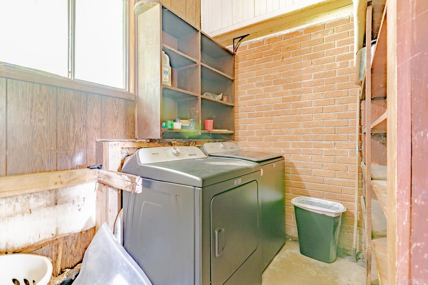 423 Laughrun Drive Property Photo 27