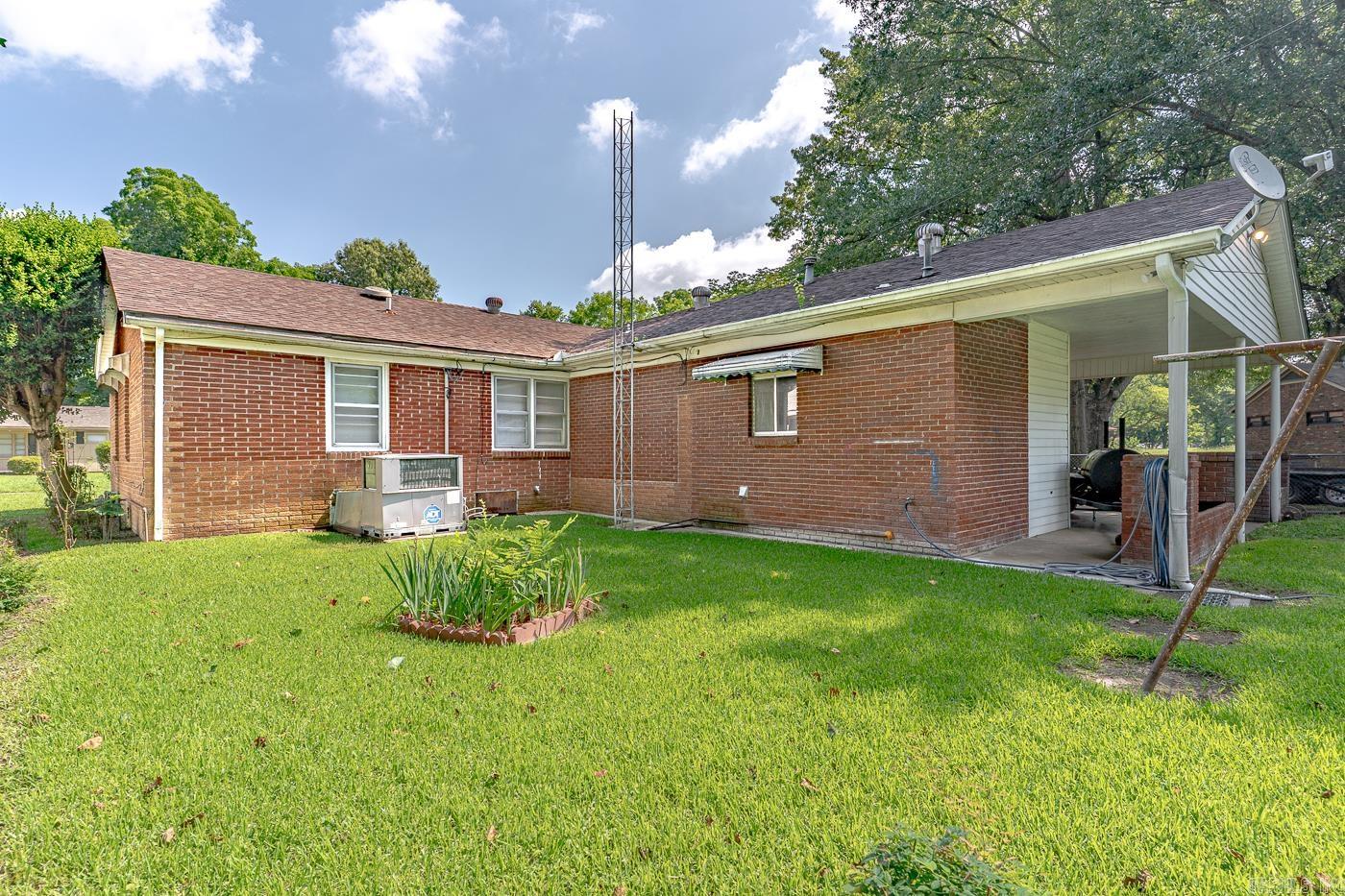 423 Laughrun Drive Property Photo 28