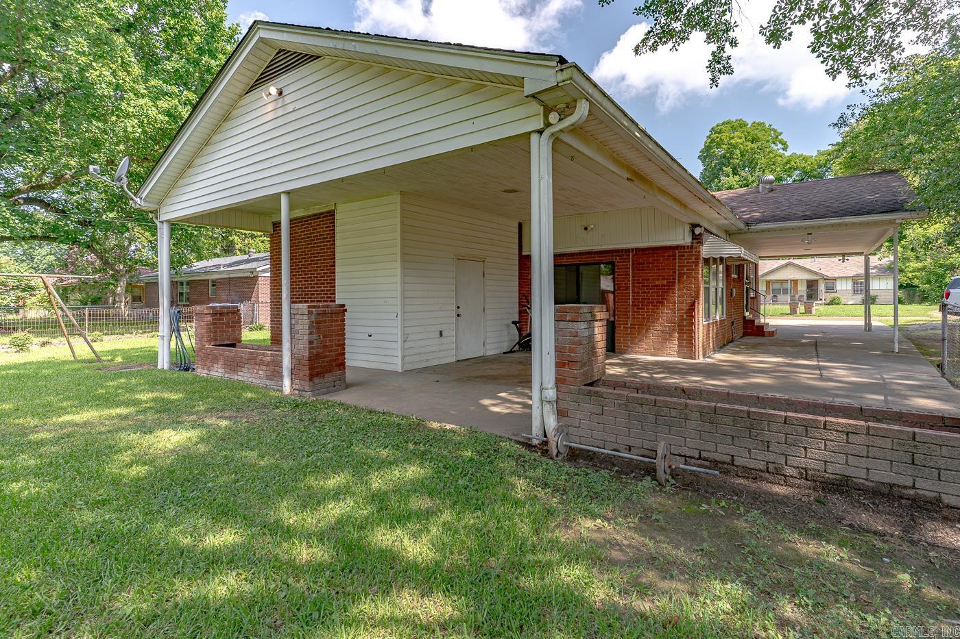 423 Laughrun Drive Property Photo 29