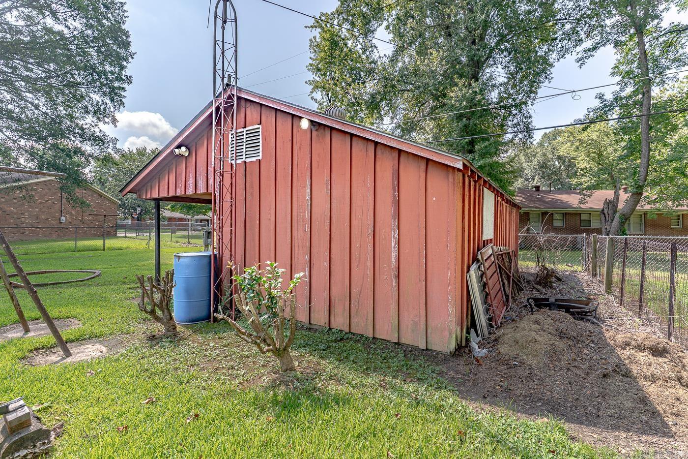 423 Laughrun Drive Property Photo 31