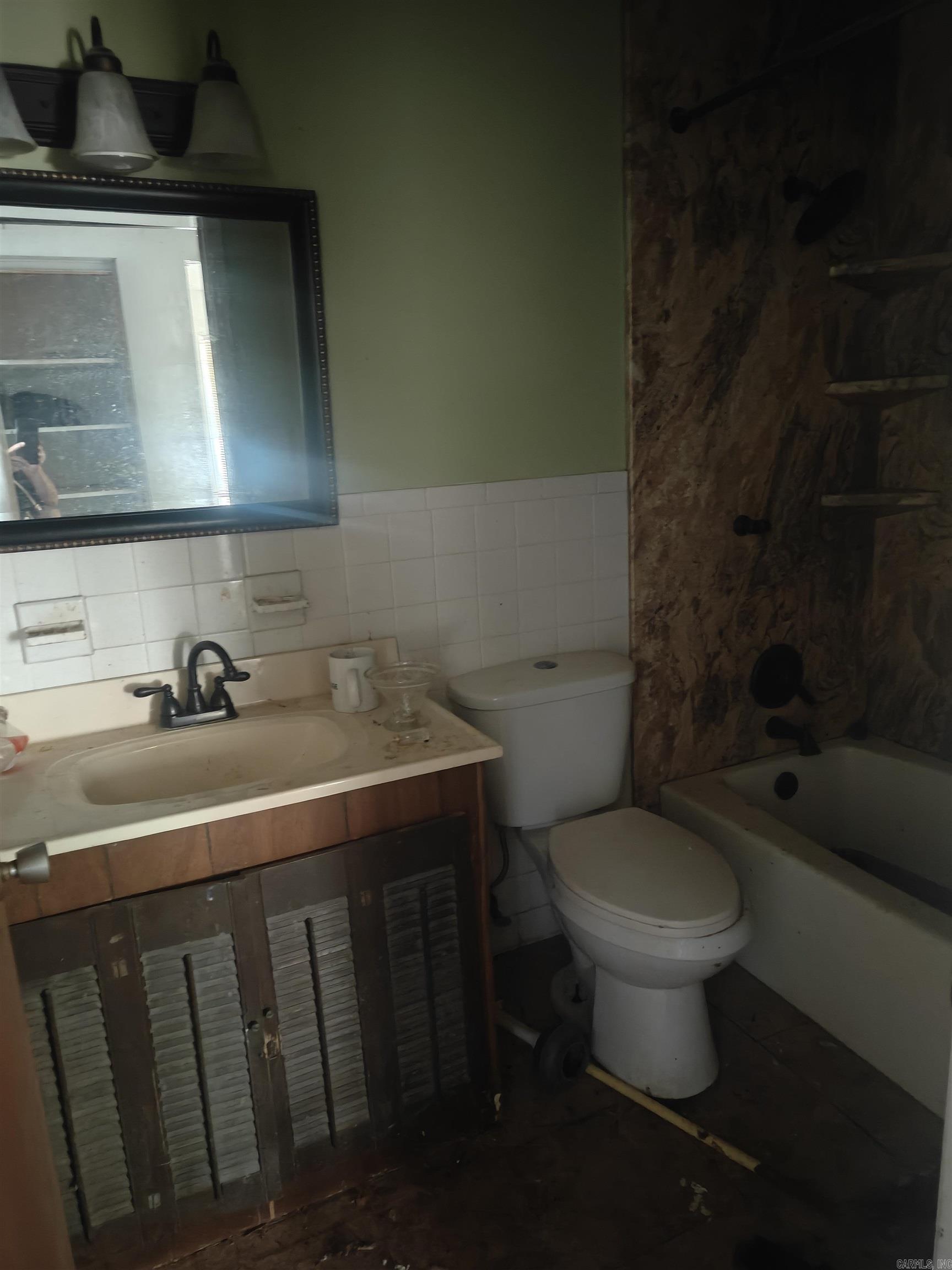 9005 Mccain Road Property Photo 11