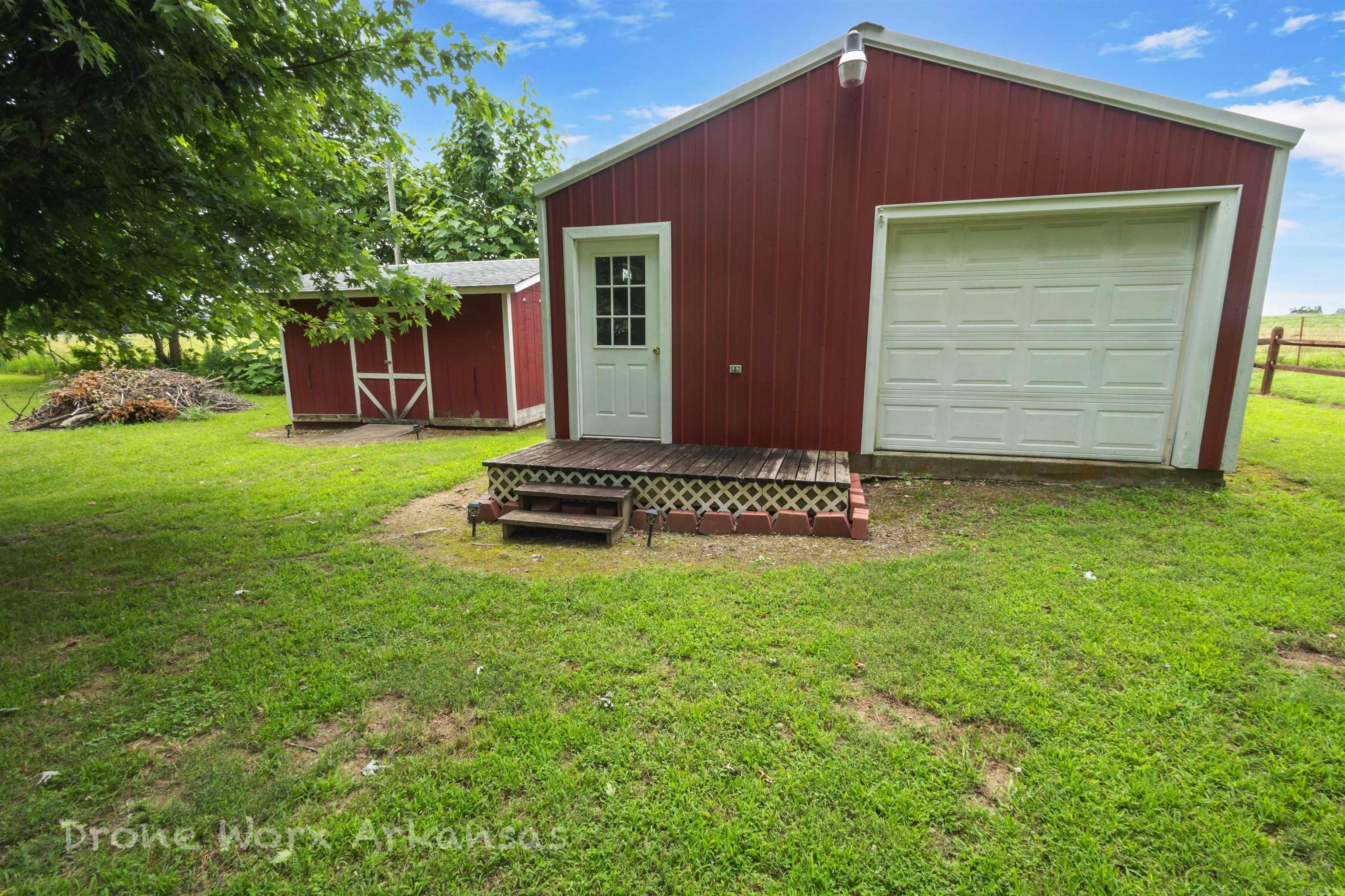 213 Westwood Drive Property Photo 8