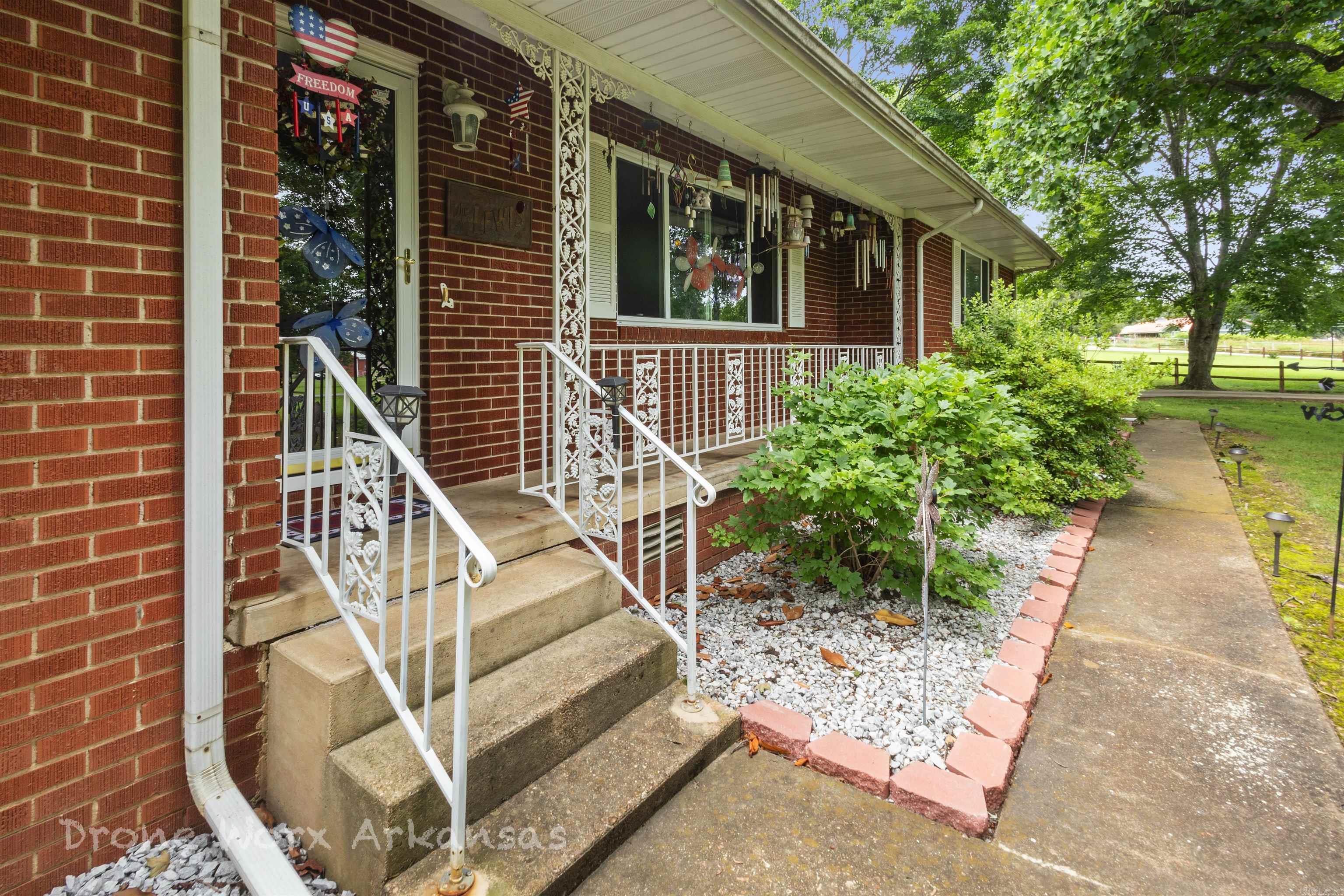 213 Westwood Drive Property Photo 10