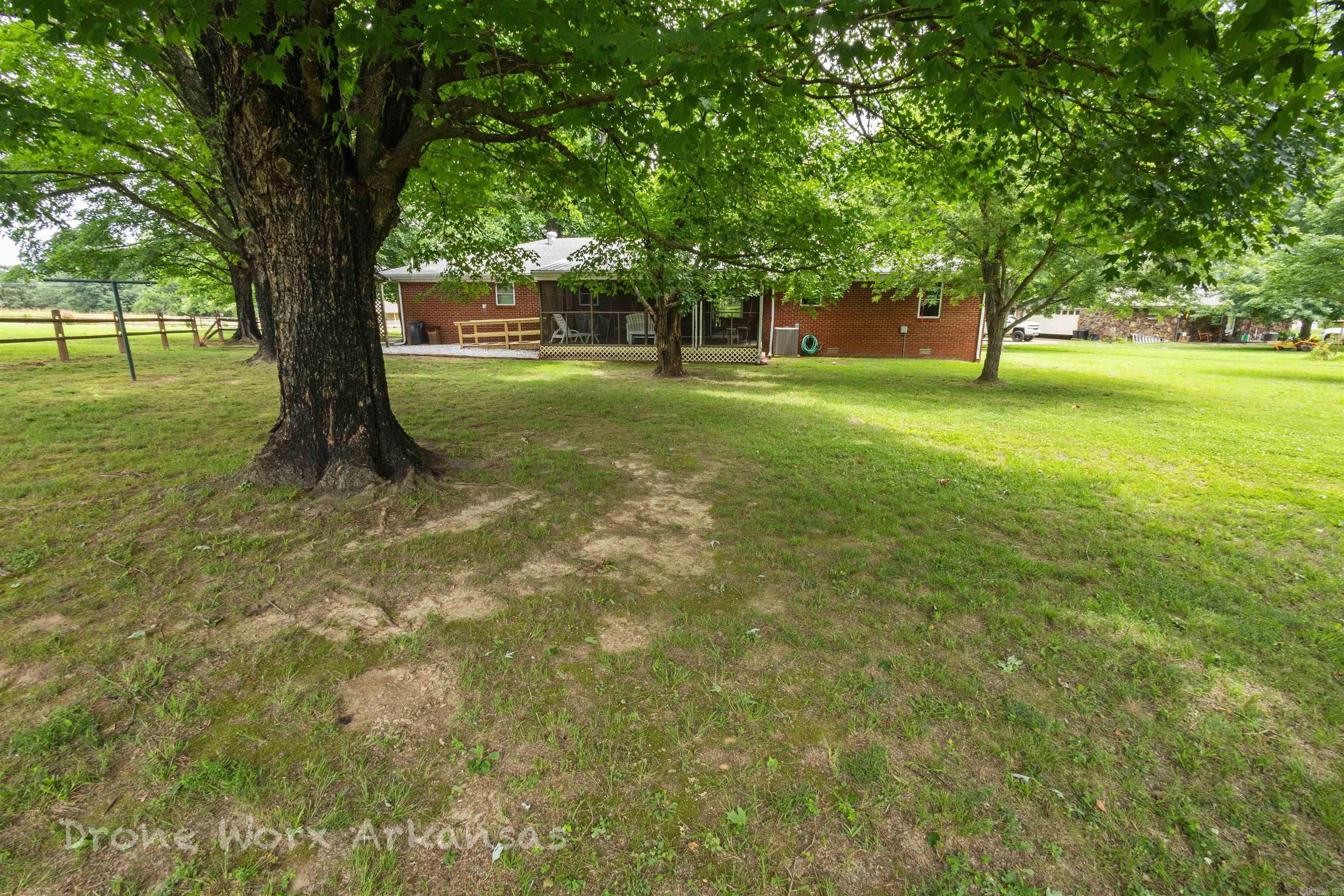 213 Westwood Drive Property Photo 11