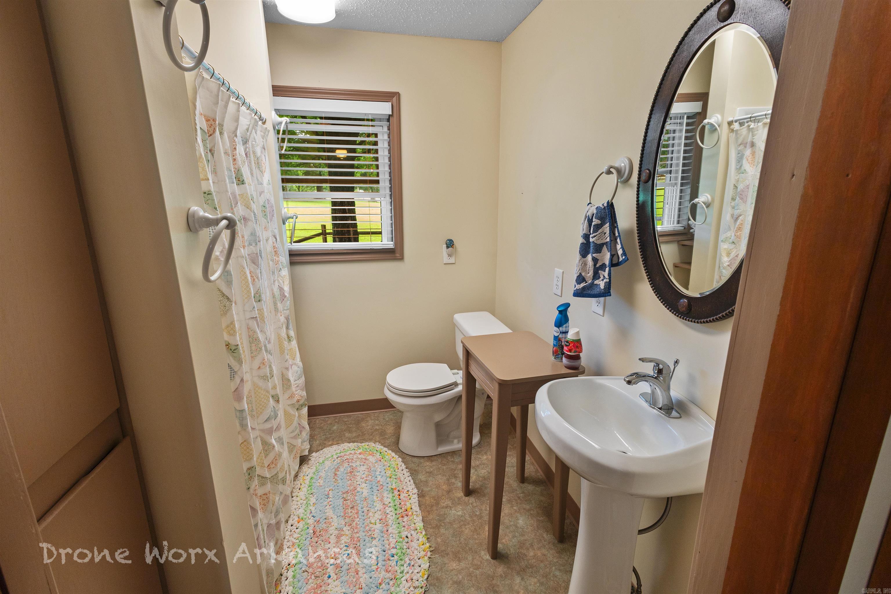 213 Westwood Drive Property Photo 17