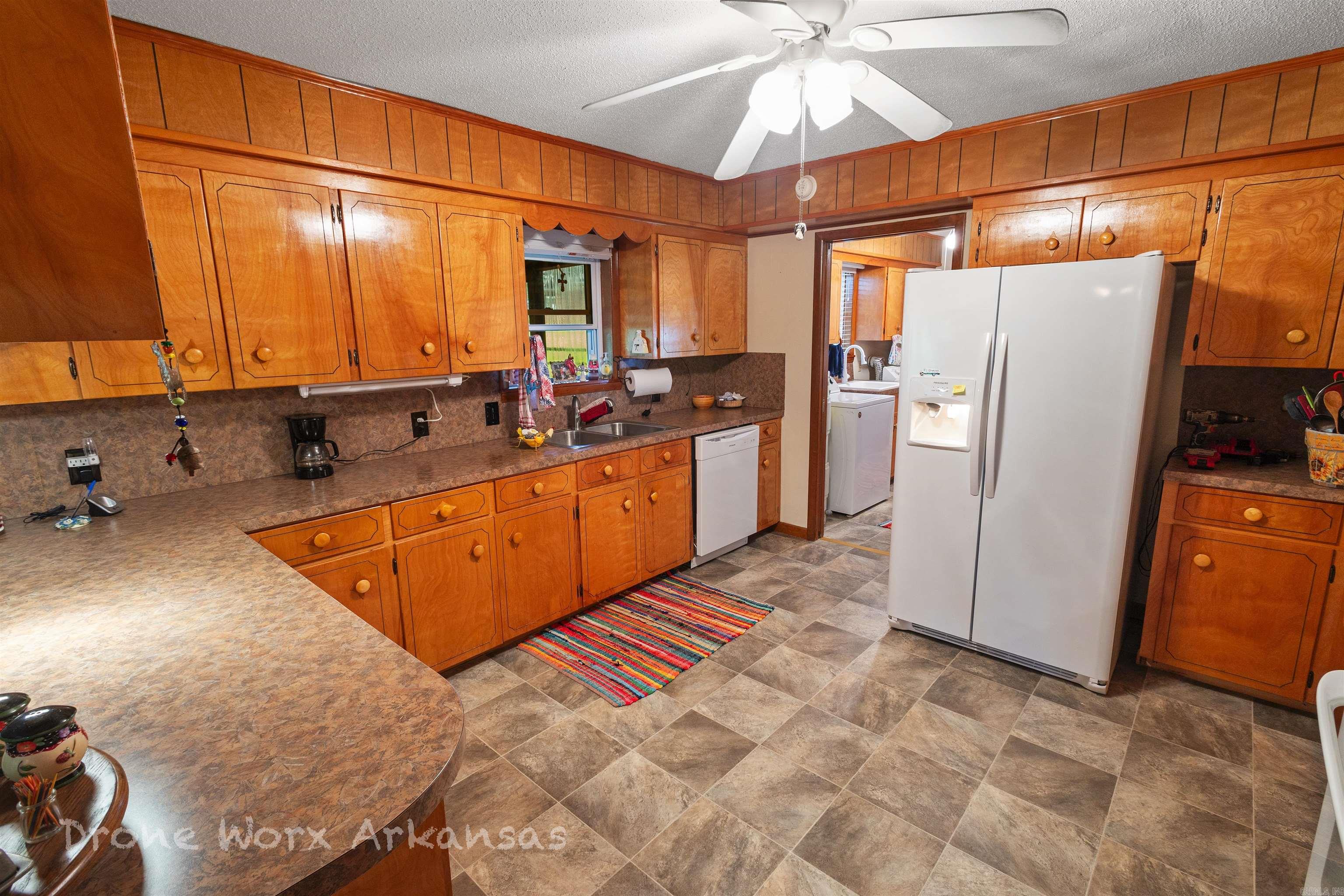 213 Westwood Drive Property Photo 19