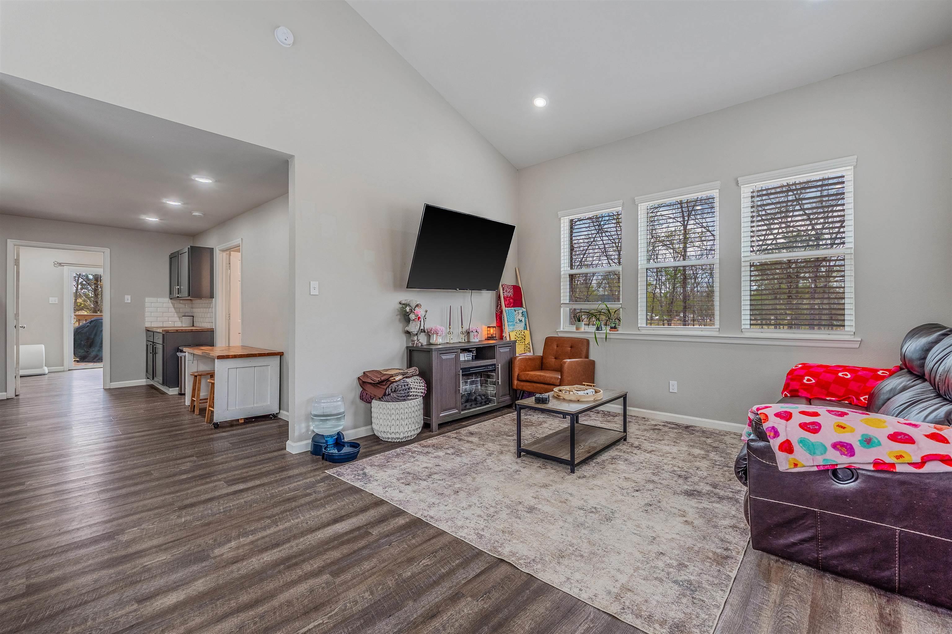 14 Tiny Town Drive Property Photo 16