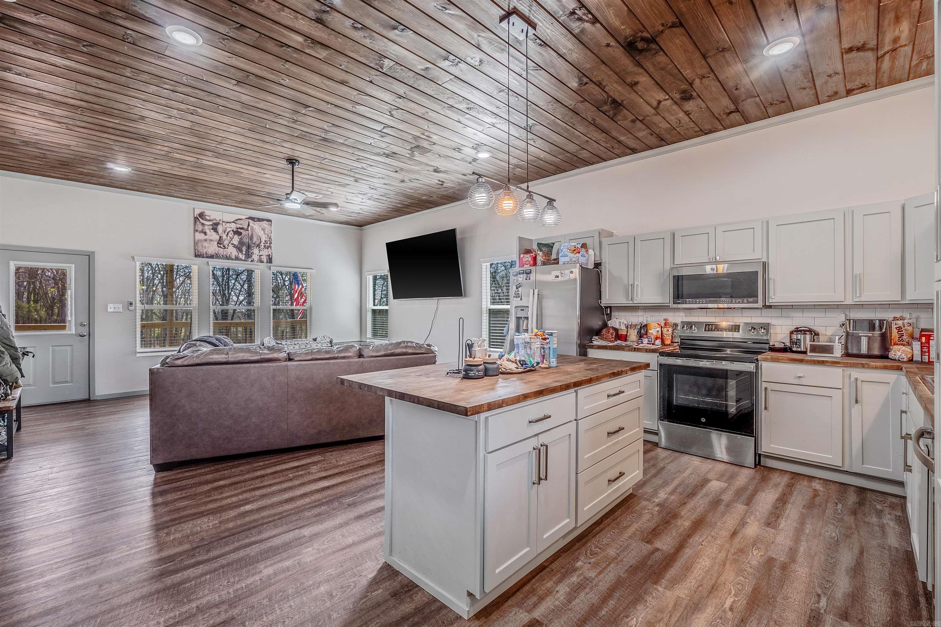 14 Tiny Town Drive Property Photo 23