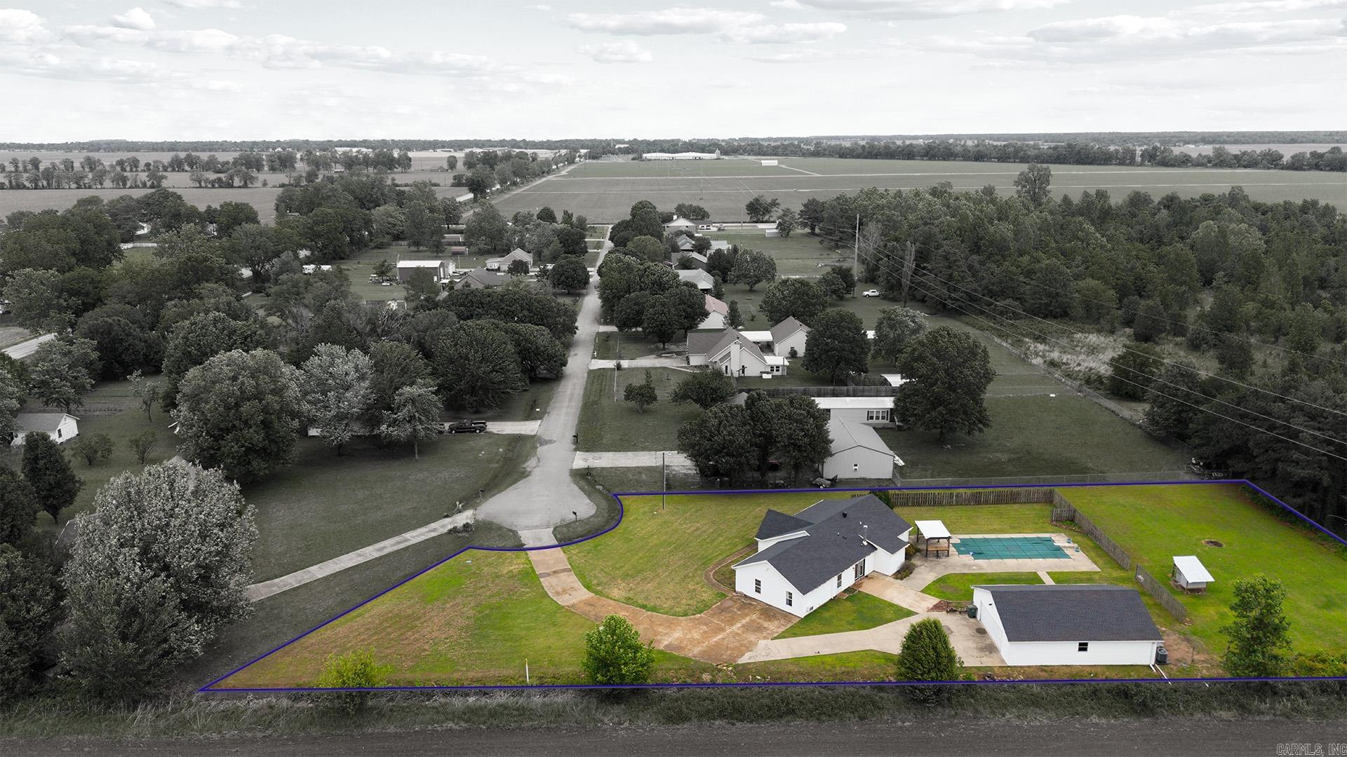 13298 Dixie Lane Property Photo 4