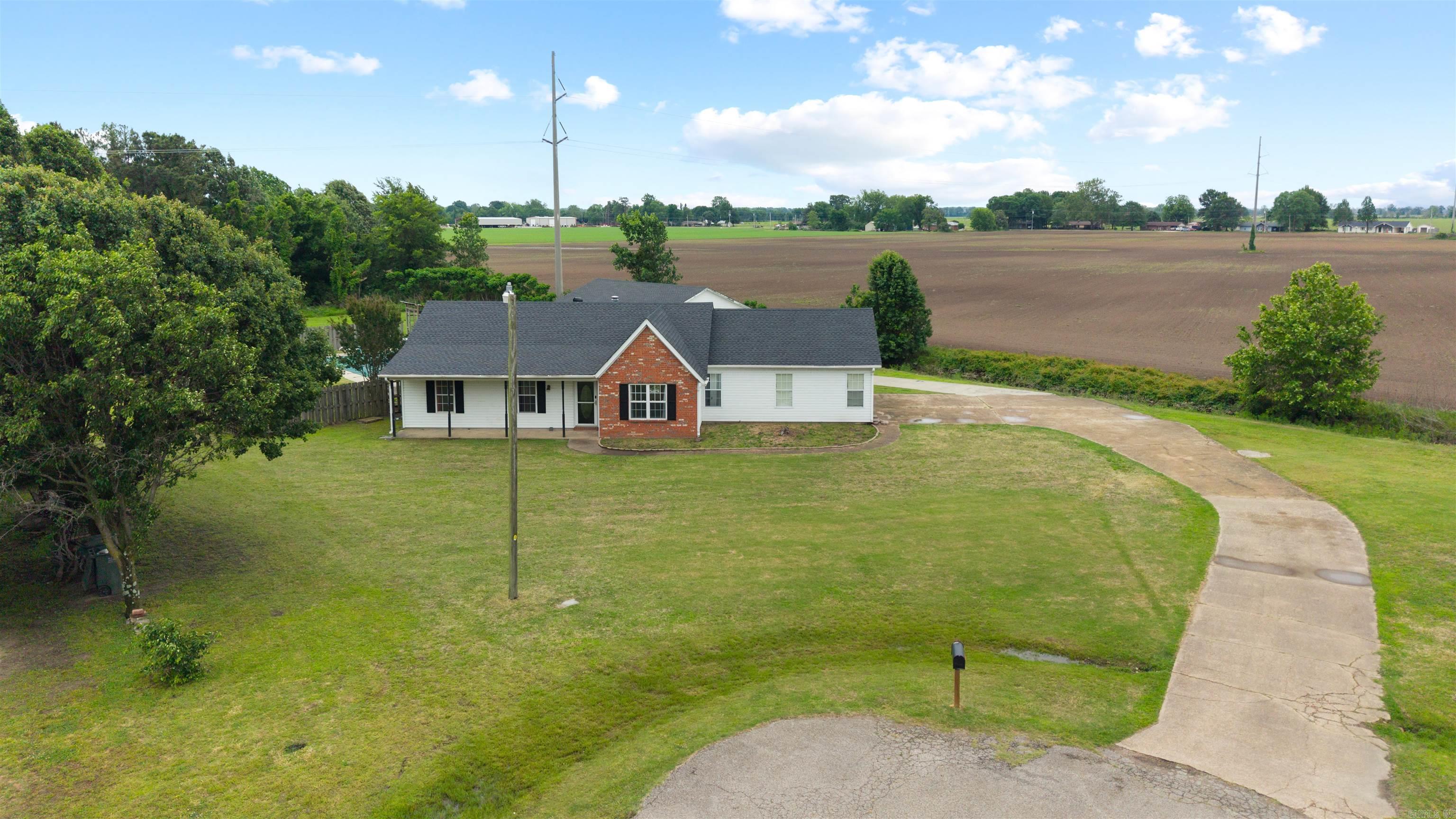 13298 Dixie Lane Property Photo 5