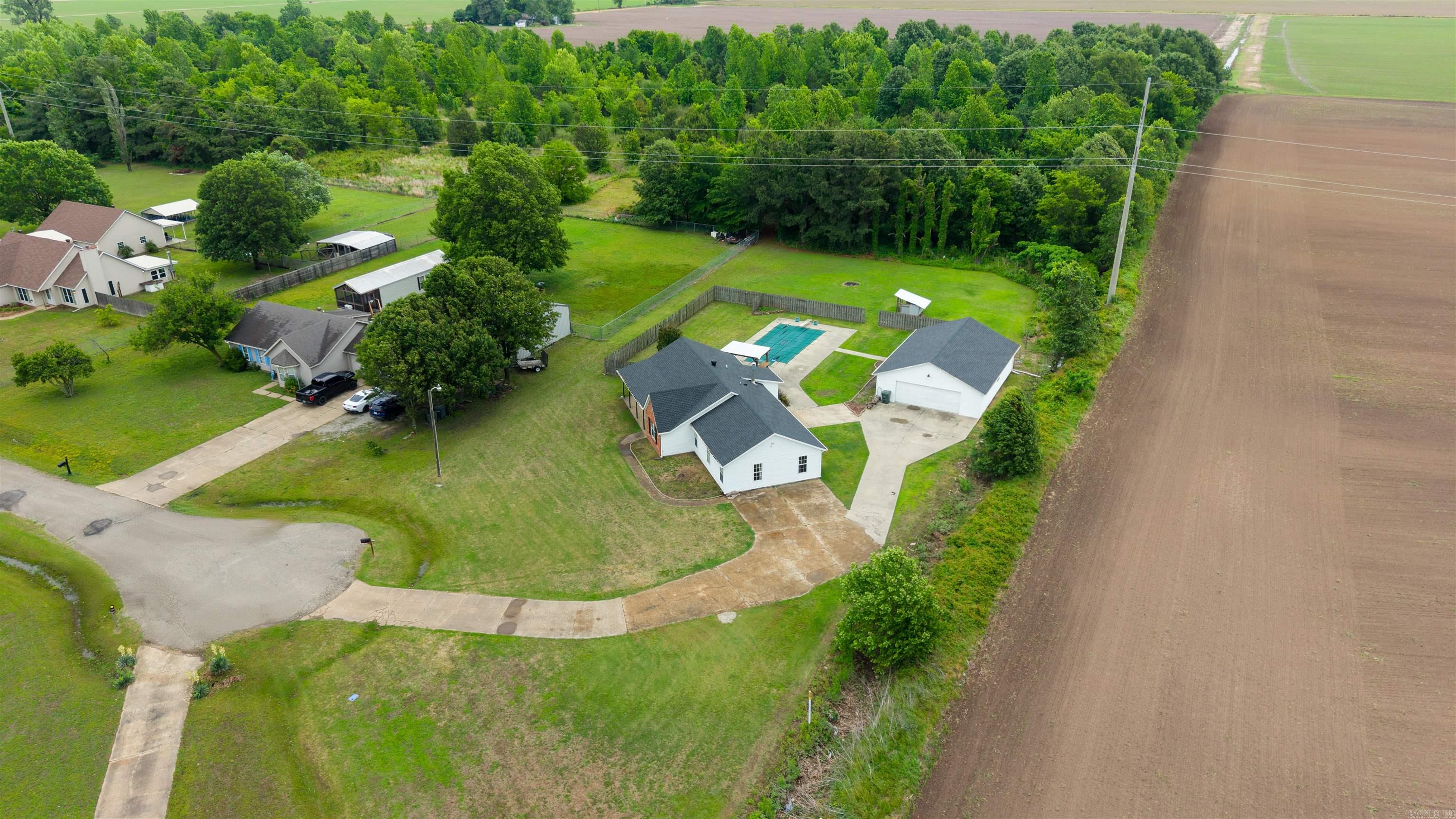 13298 Dixie Lane Property Photo 6