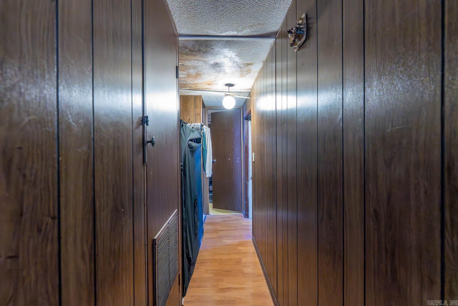 425 Monroe Street Property Photo 13