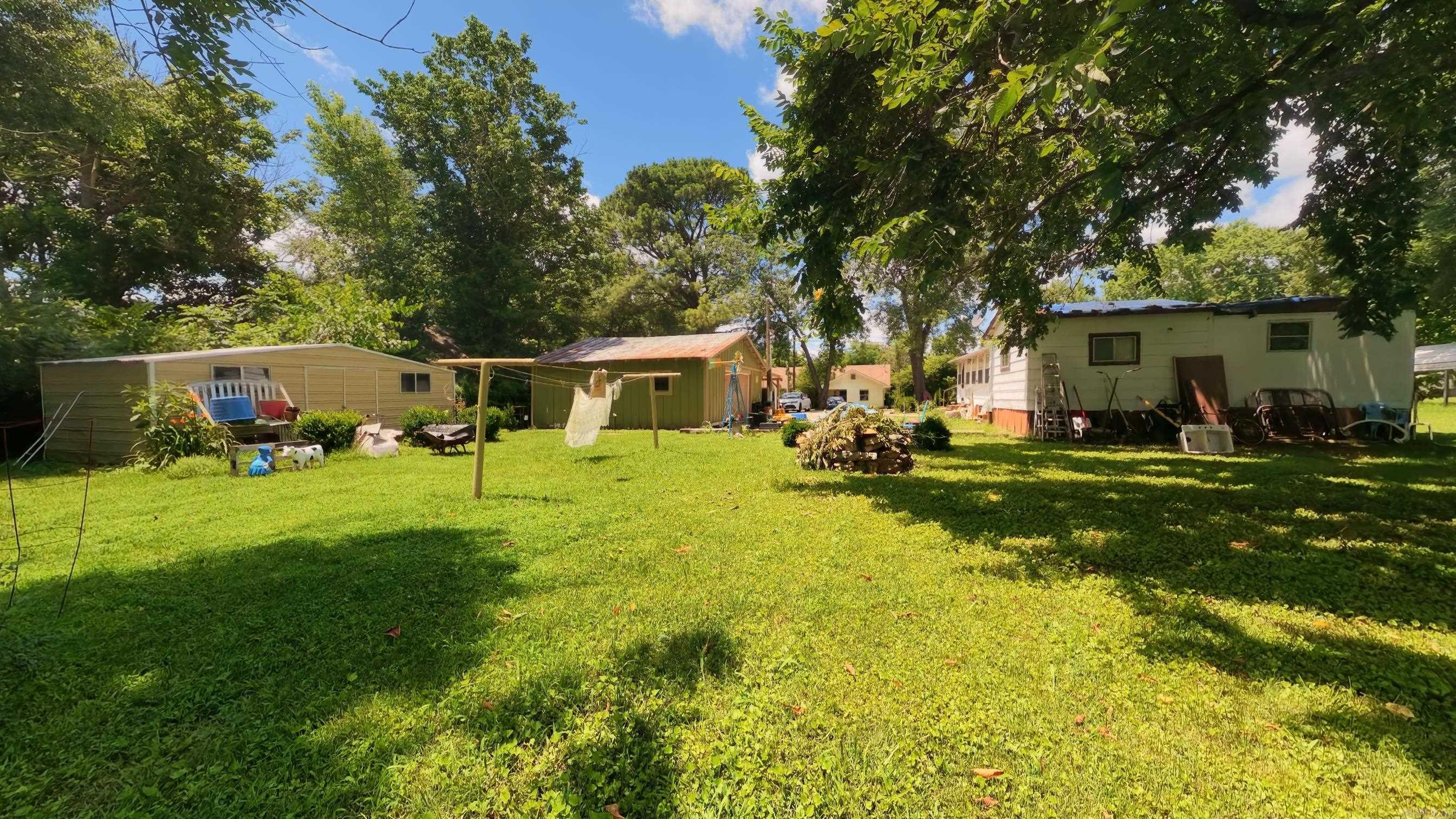 425 Monroe Street Property Photo 29