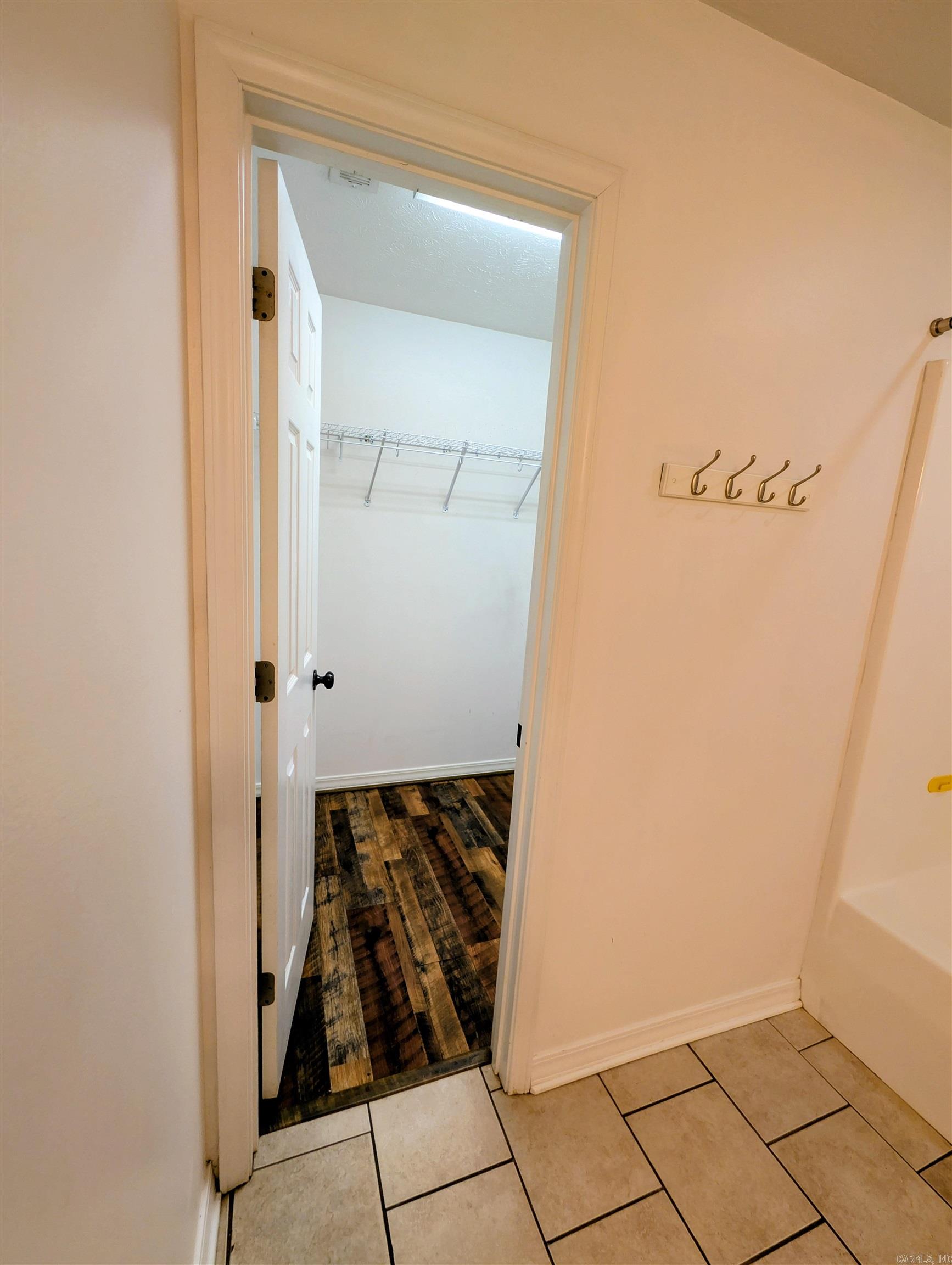 50 Rebecca Lane Property Photo 11