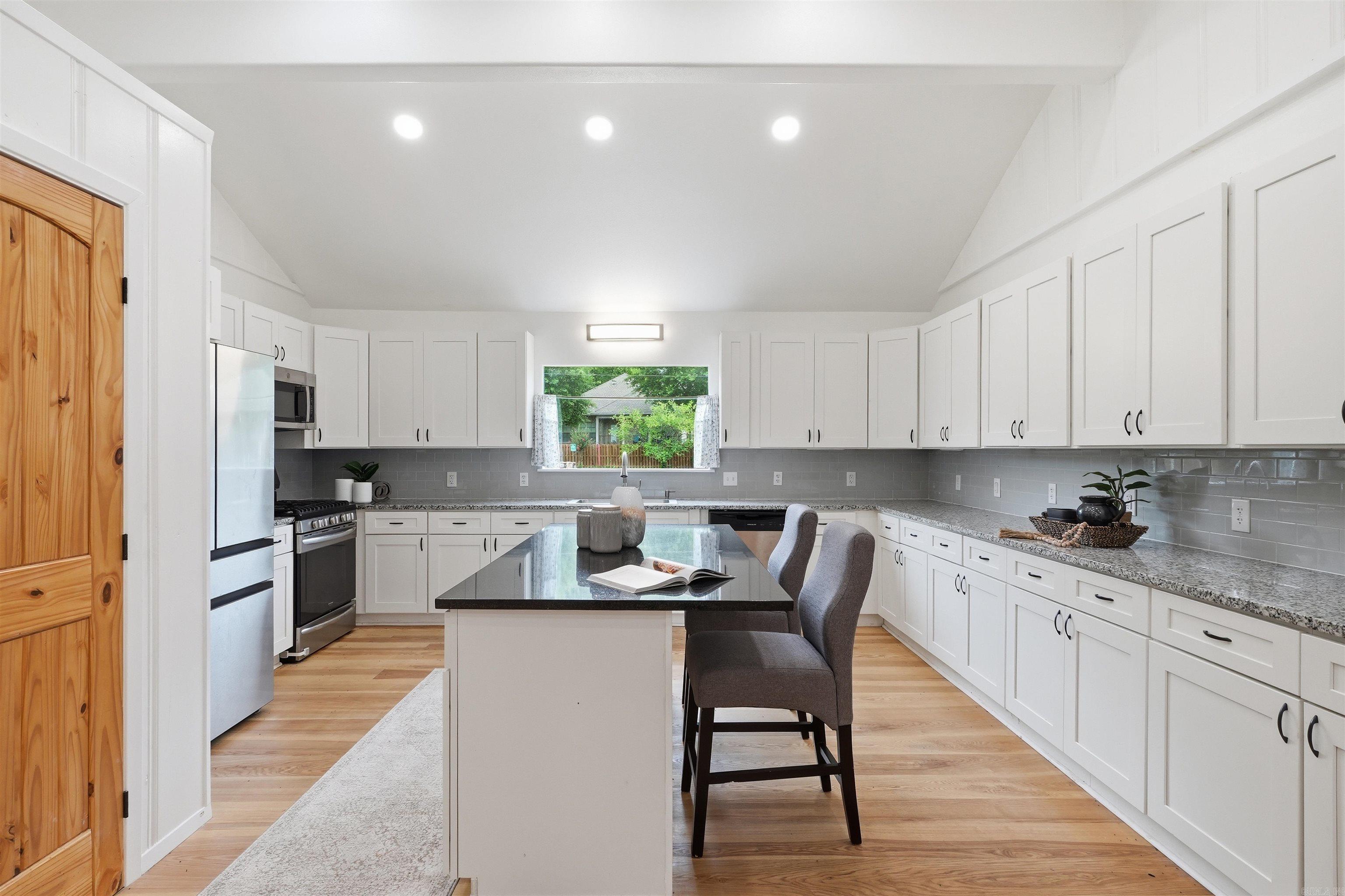 5524 Pinnacle Valley Road Property Photo 8